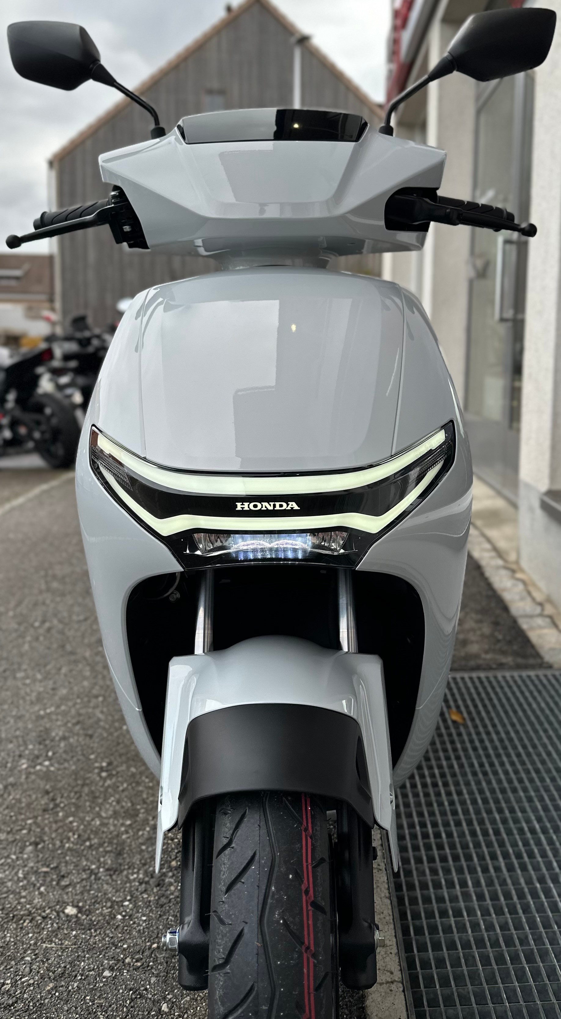 HONDA CUV e: Connected 2025-image-1