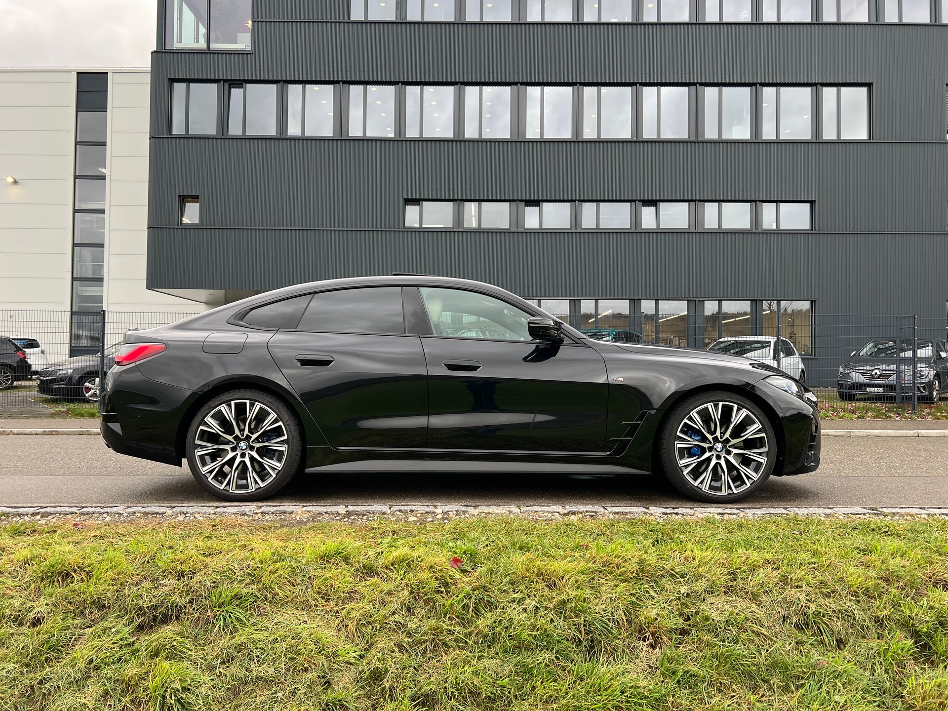 BMW M440i xDrive 48V Gran Coupé Steptronic-385 PS-image-13