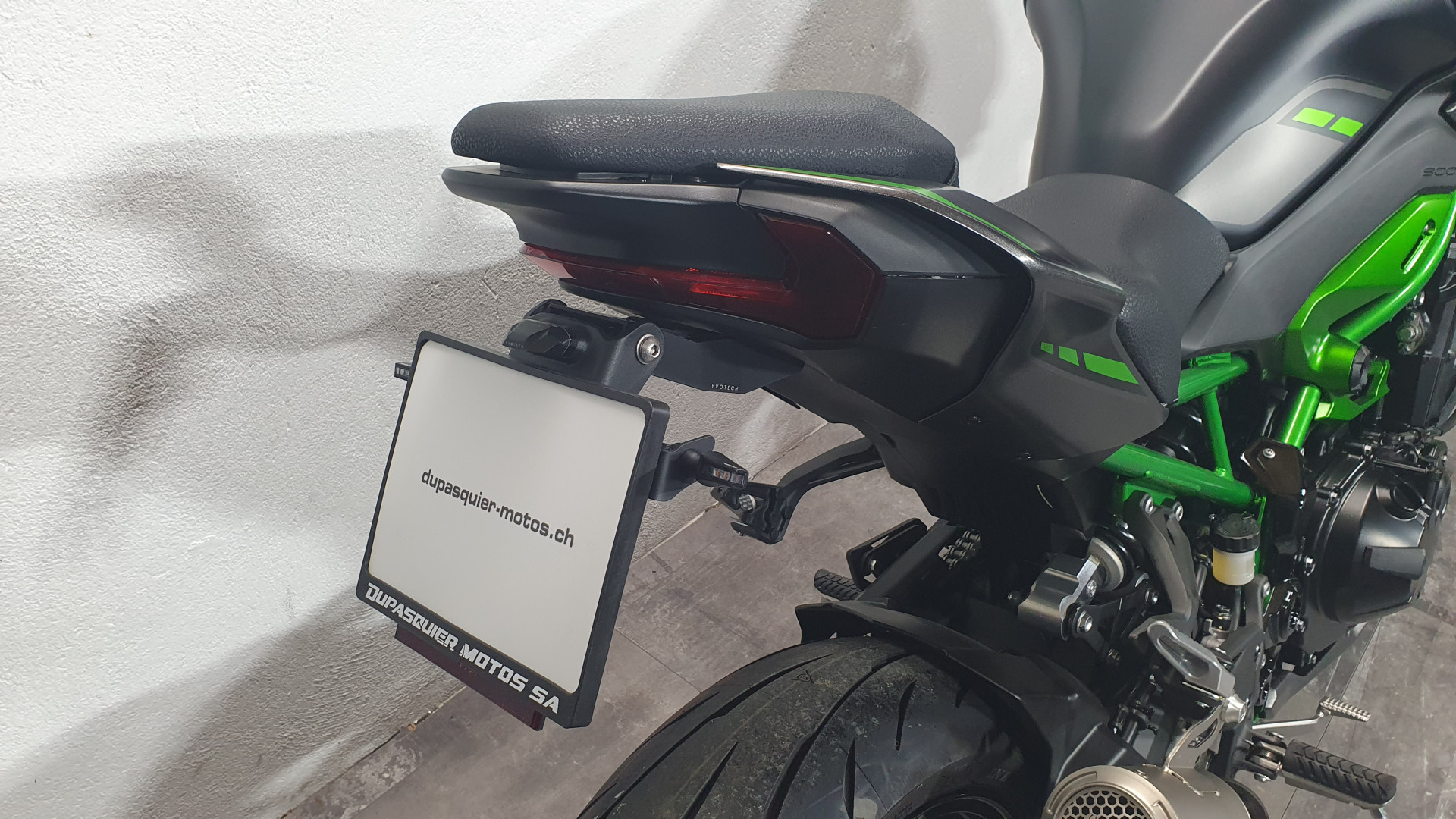 KAWASAKI Z 900-image-5