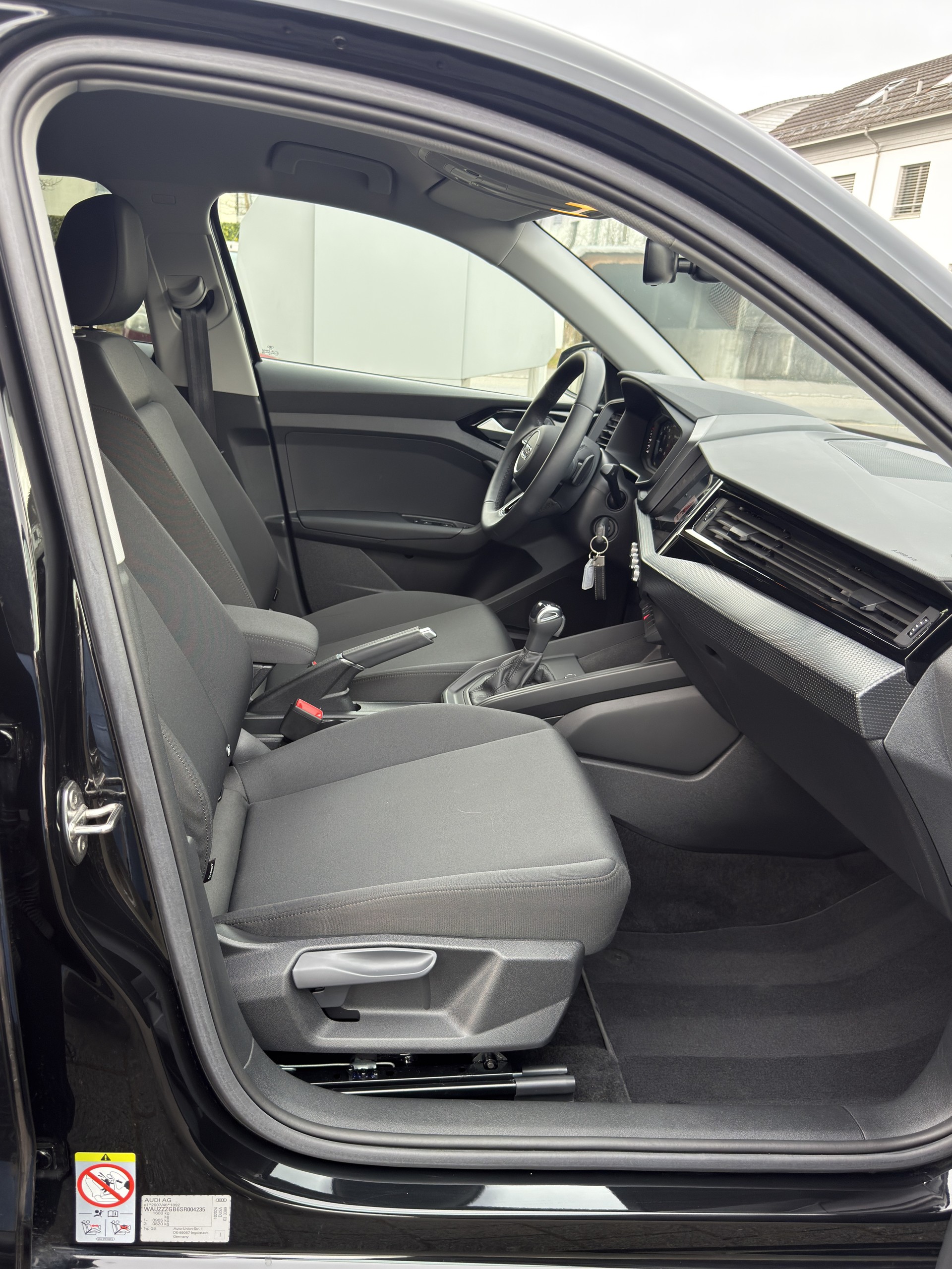 AUDI A1 Sportback 1.0 30 TFSI Attraction S-Tronic-image-11