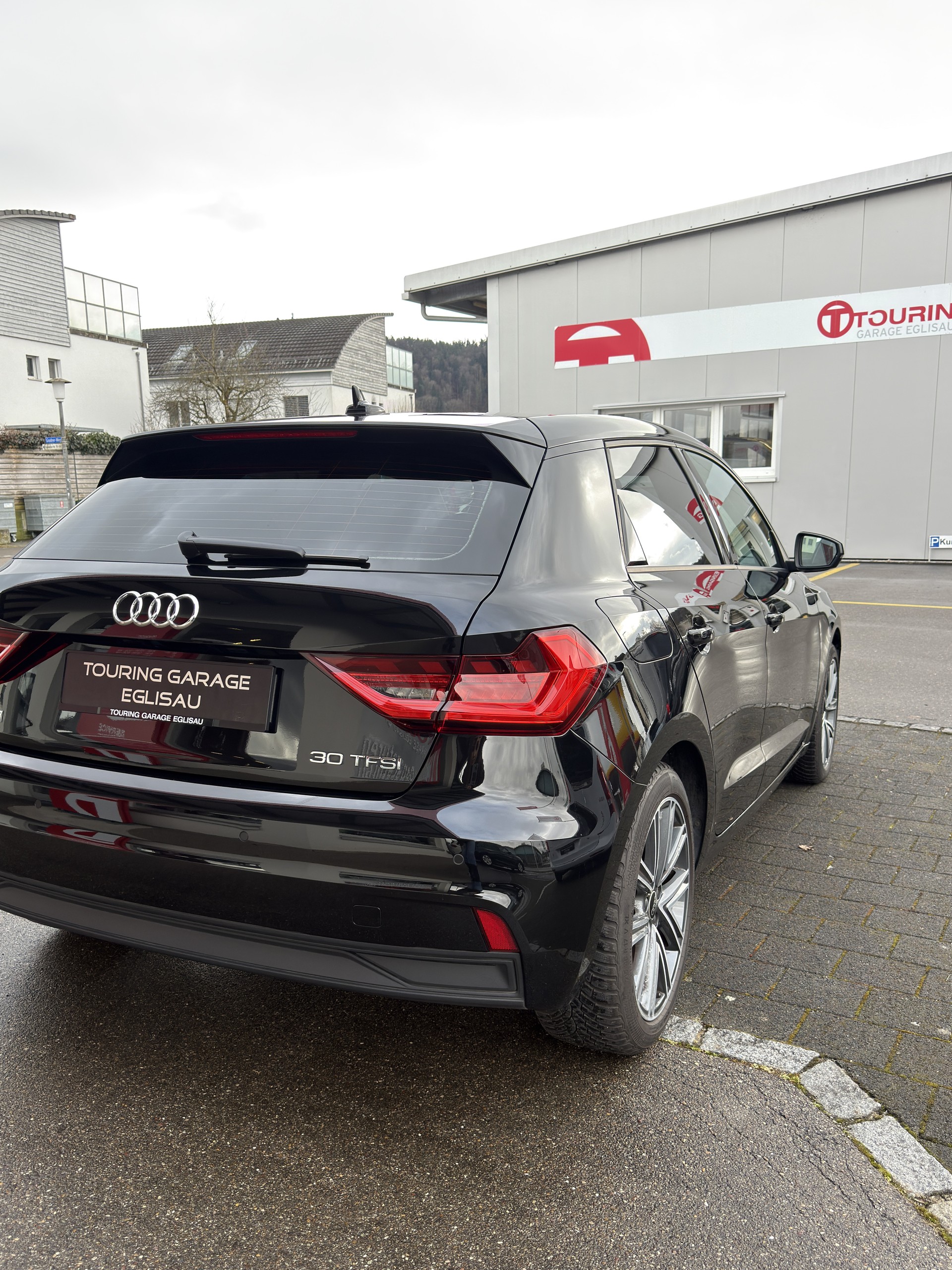 AUDI A1 Sportback 1.0 30 TFSI Attraction S-Tronic-image-24