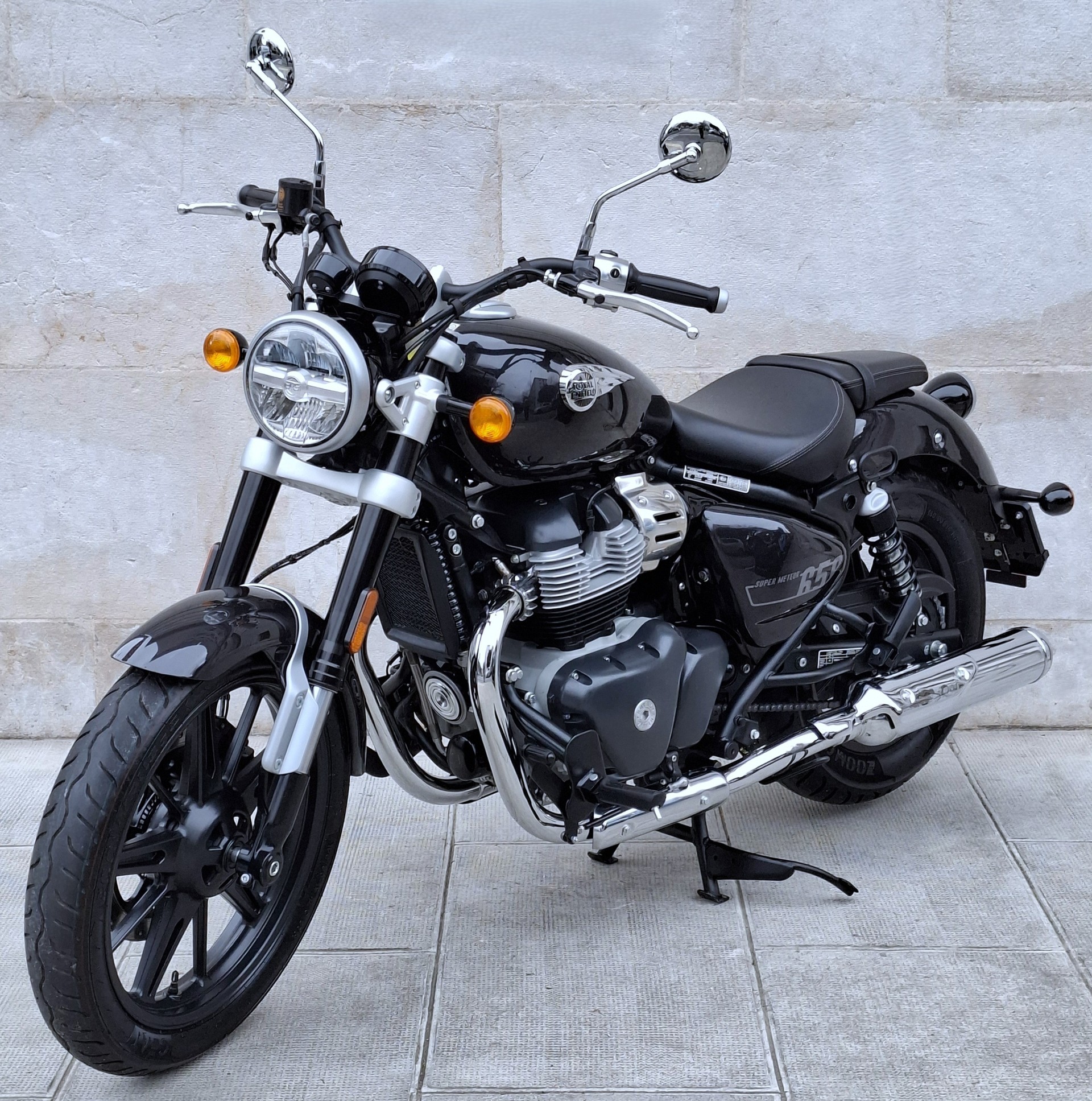 ROYAL ENFIELD Super Meteor 650 Celestial-image-2