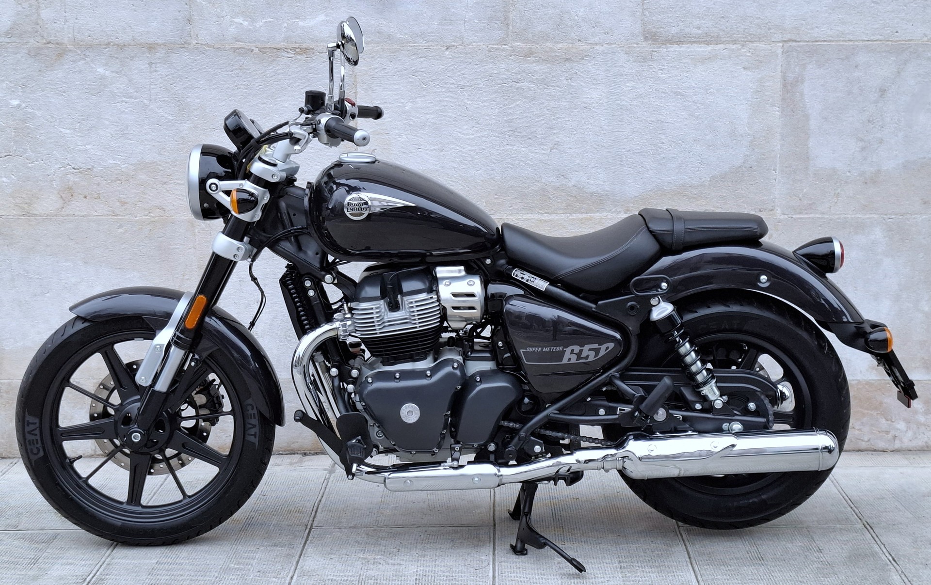 ROYAL ENFIELD Super Meteor 650 Celestial-image-3