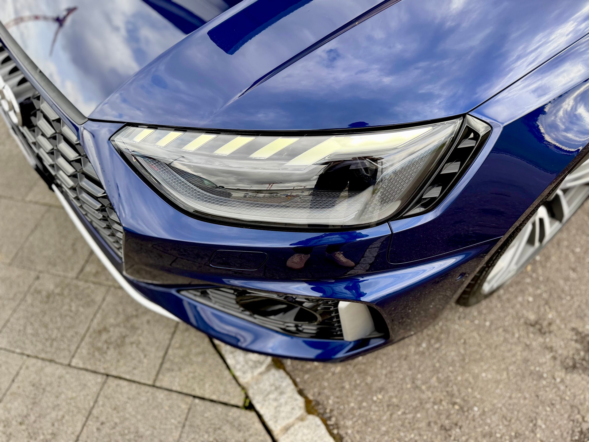 AUDI RS4 Avant quattro tiptronic *Bang & Olufsen Premium - 280km/h*-image-4