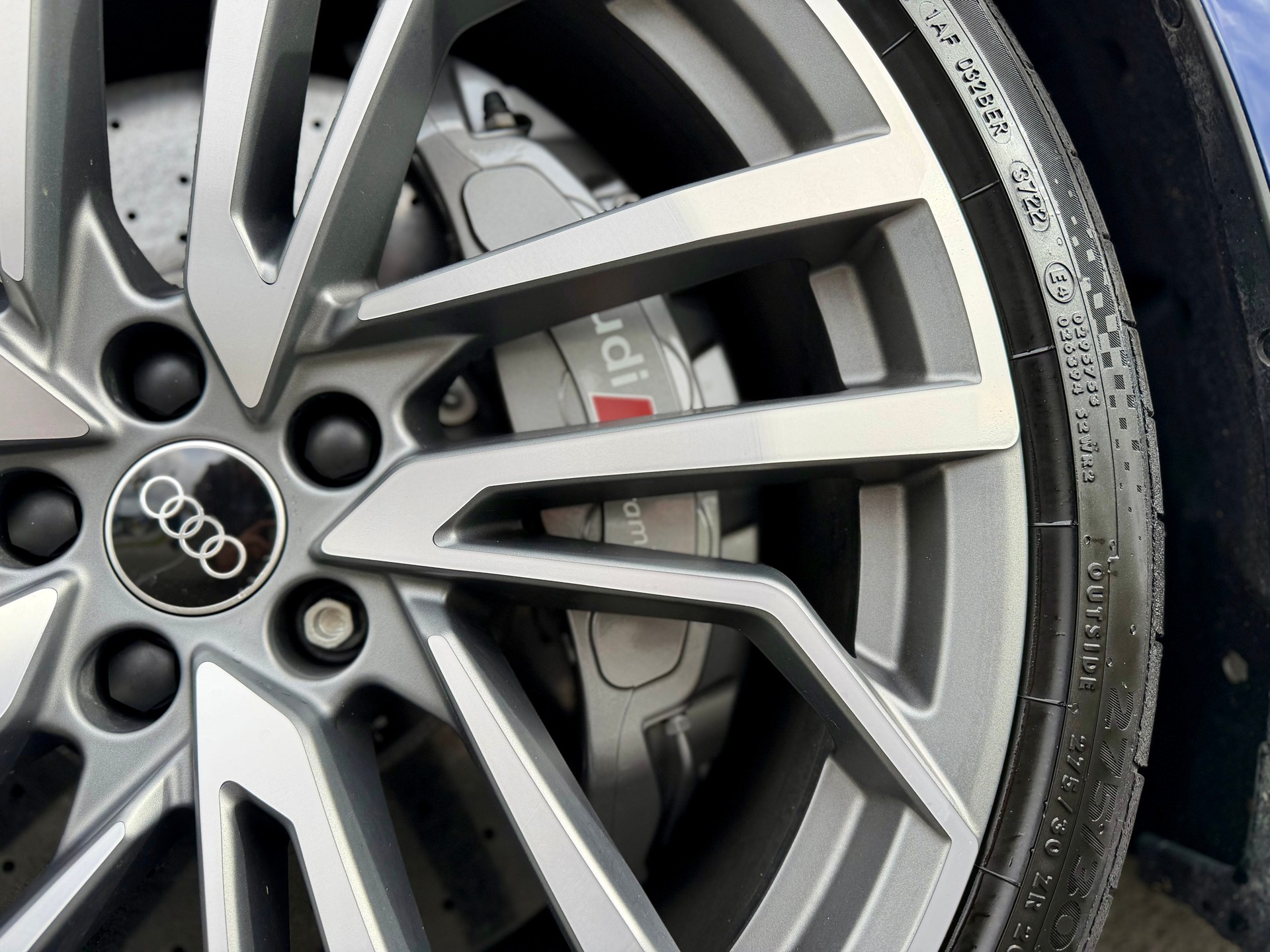 AUDI RS4 Avant quattro tiptronic *Bang & Olufsen Premium - 280km/h*-image-6