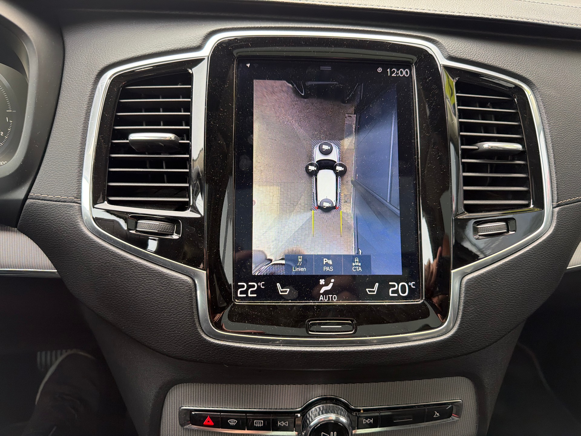 VOLVO XC90 T8 AWD Inscription Geartronic-image-14