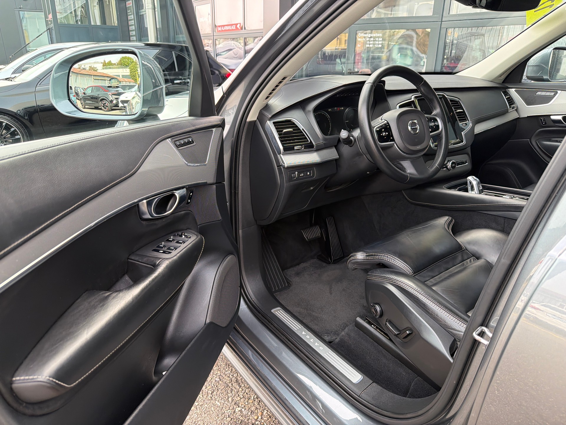 VOLVO XC90 T8 AWD Inscription Geartronic-image-9