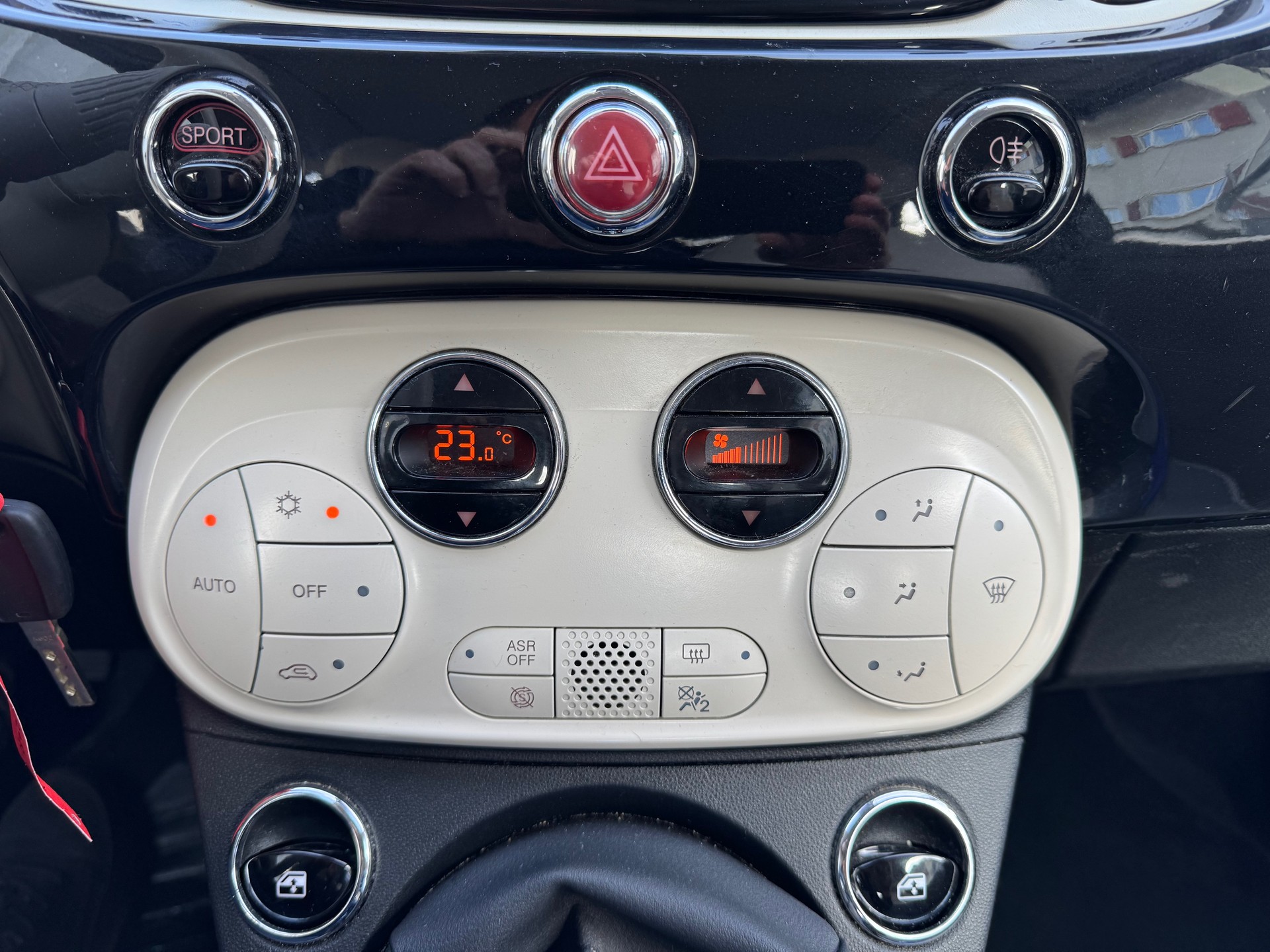 FIAT 500C 0.9 Twinair Turbo Lounge-image-12