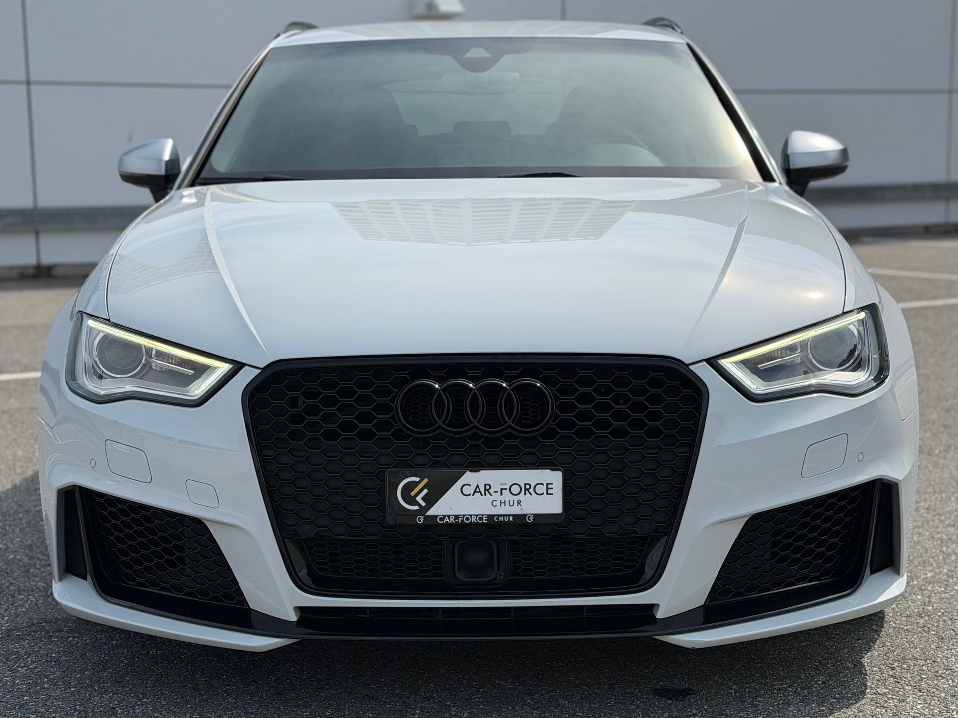 AUDI RS3 2.5 TSI quattro S-tronic-image-8