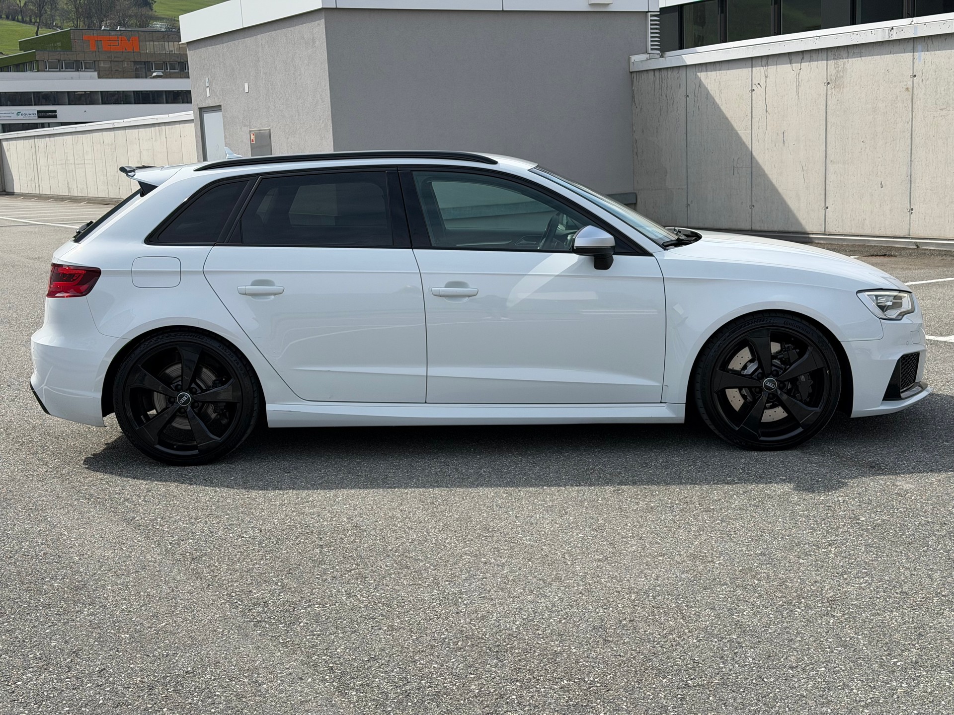 AUDI RS3 2.5 TSI quattro S-tronic-image-6