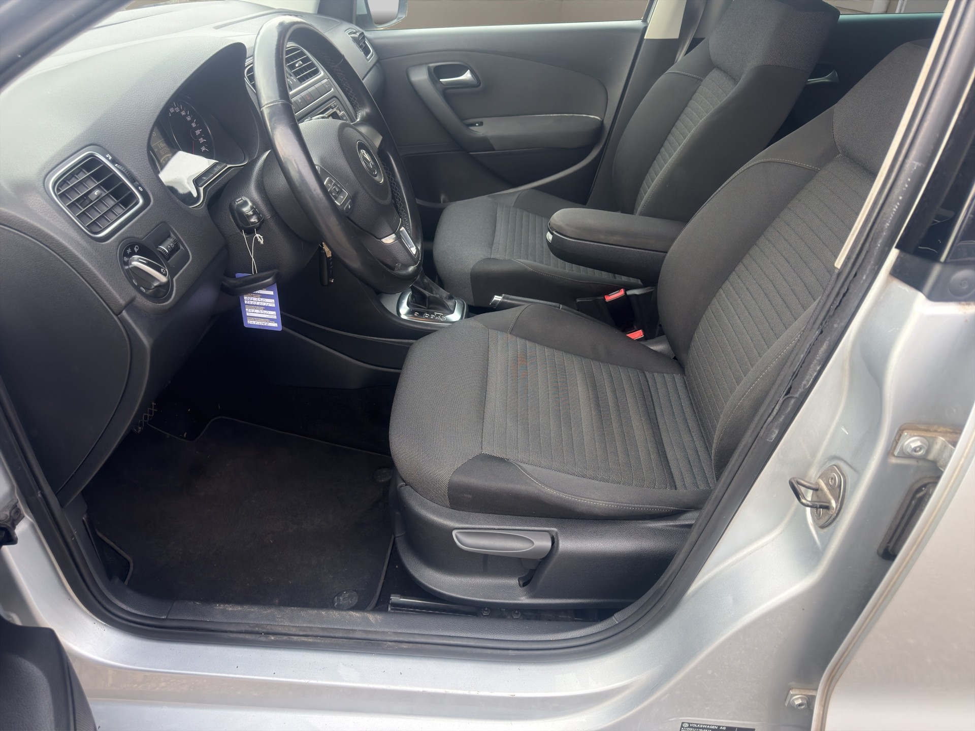 VW Polo 1.2 TSI Comfortline DSG-image-8