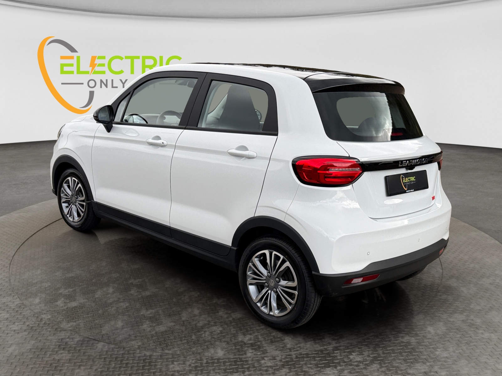 LEAPMOTOR T03 37kWh-showroom-element-2