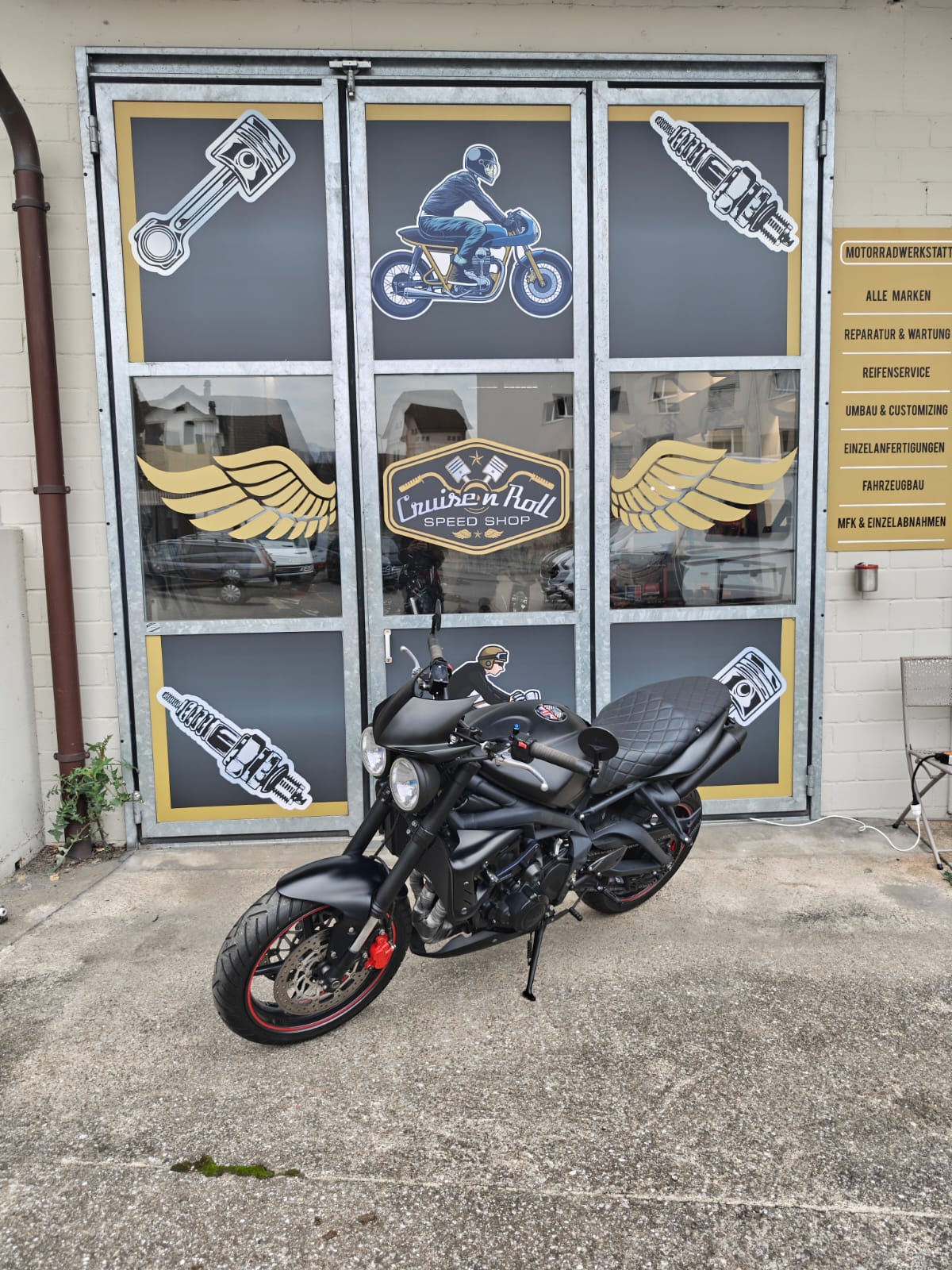 TRIUMPH Street Triple R 675-image-3