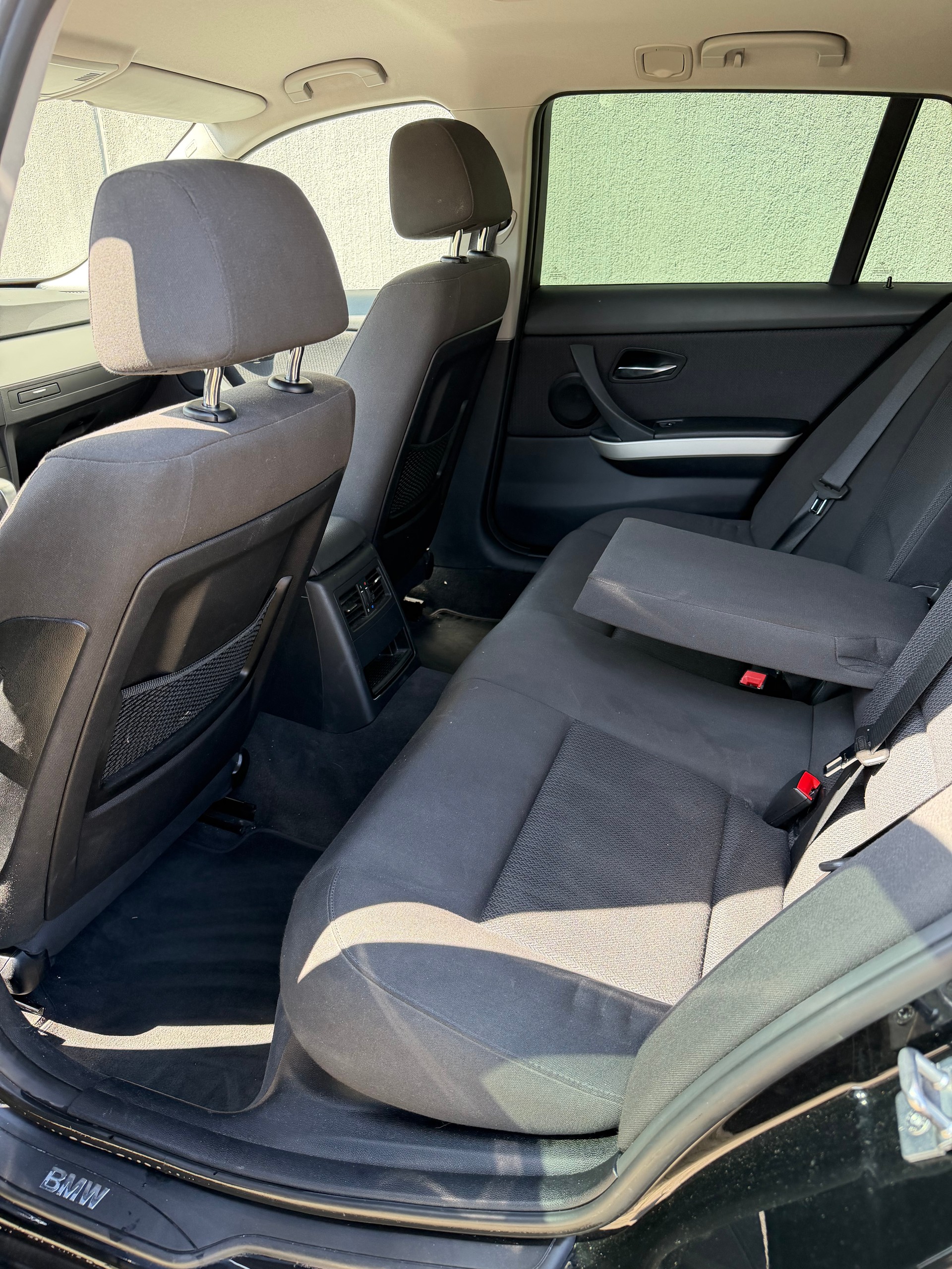 BMW 320d Touring Dynamic Edition Steptronic-image-5