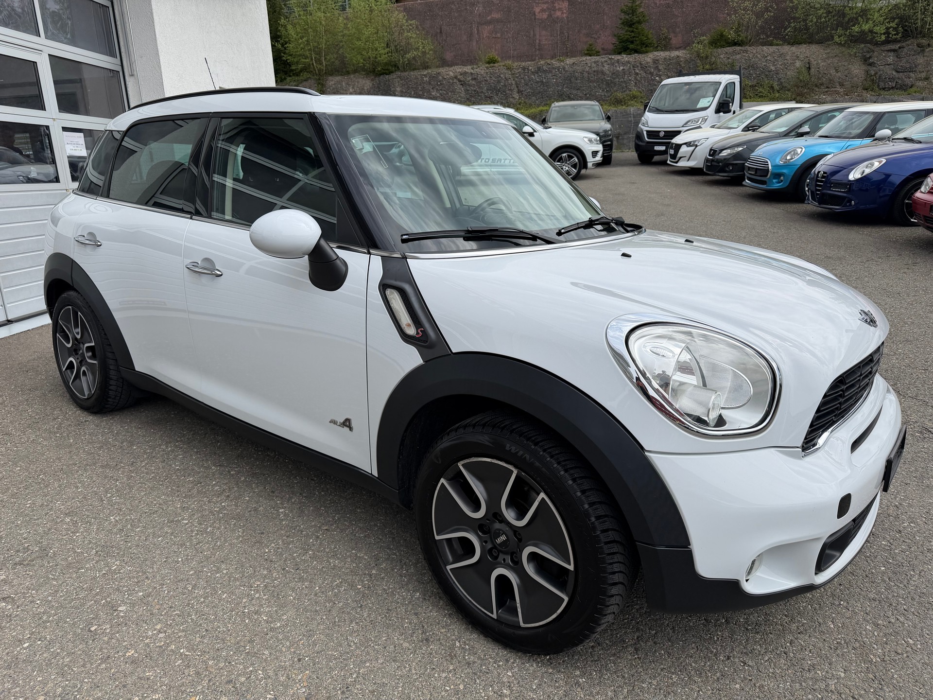 MINI Countryman Cooper S ALL4-showroom-element-3