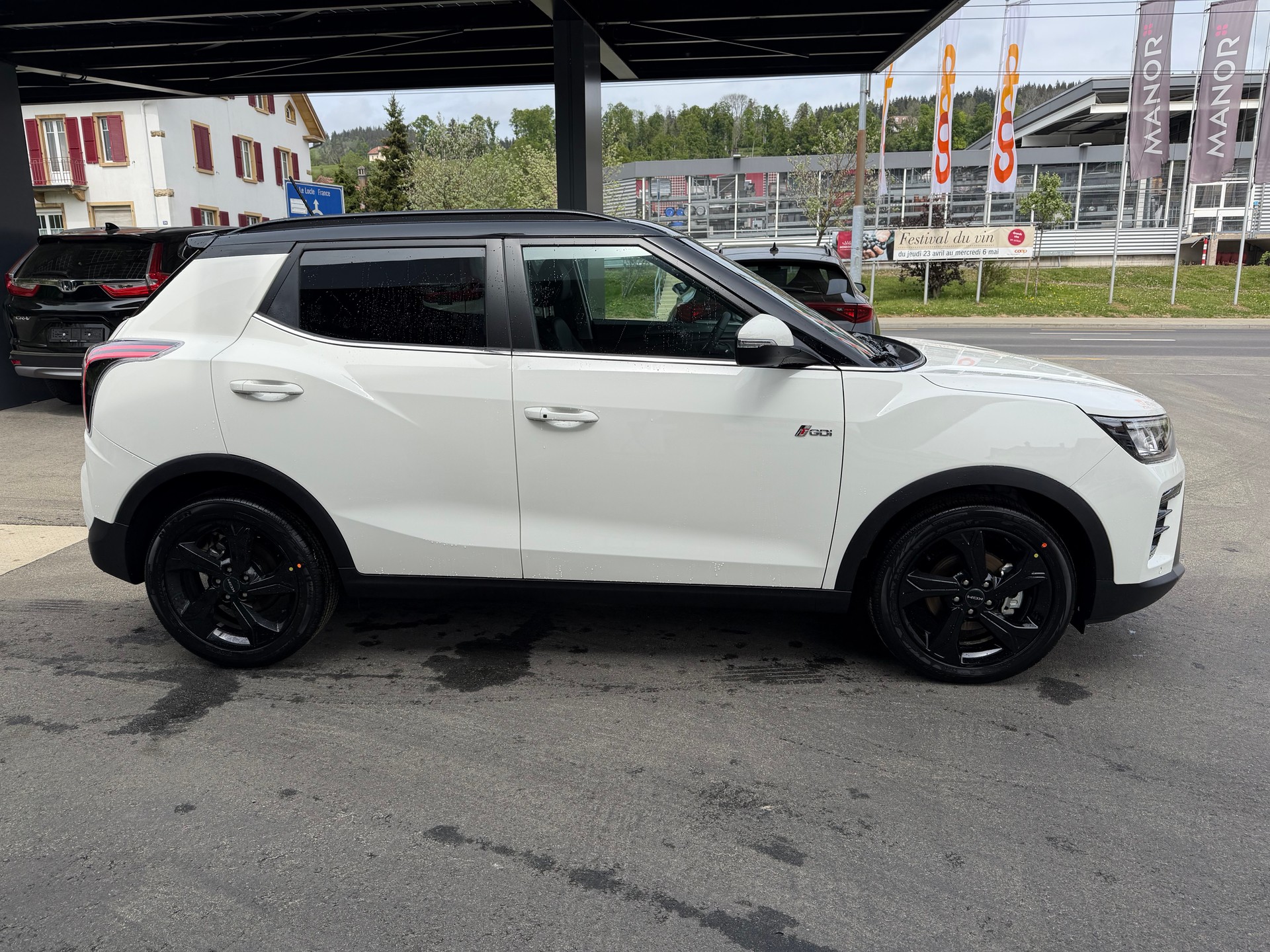 KGM-SsangYong Tivoli 1.5 T GDI Platinum 4WD Automat-image-5