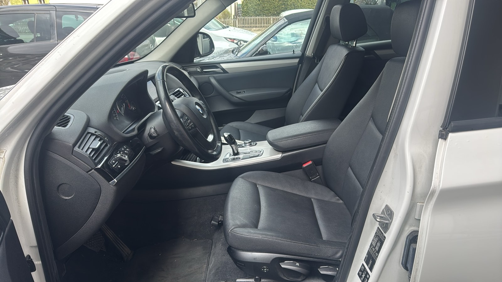 BMW X3 xDrive 20d xLine Steptronic-image-15