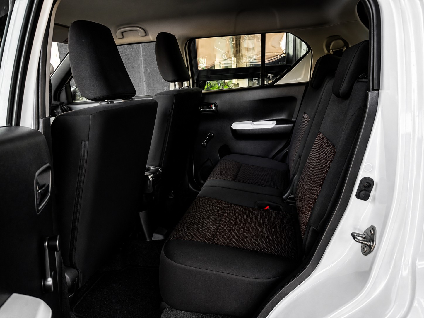 SUZUKI Ignis 1.2i Compact+ 4x4-image-13