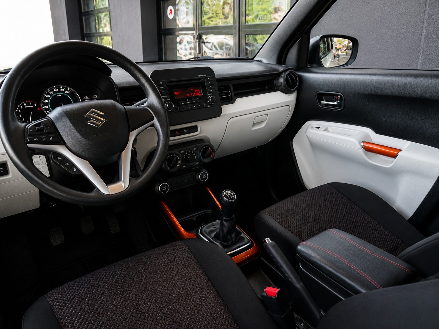 SUZUKI Ignis 1.2i Compact+ 4x4-image-10