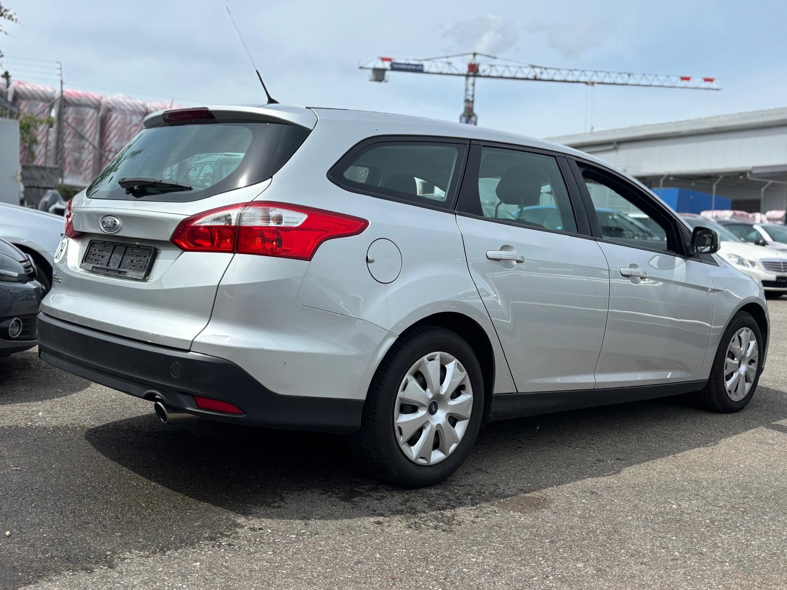 FORD Focus 2.0 TDCi Trend PowerShift-image-4