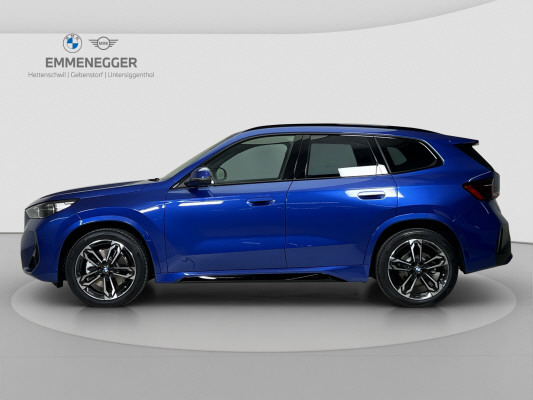 BMW X1 xDrive 23i 48V M Sport-showroom-element-1