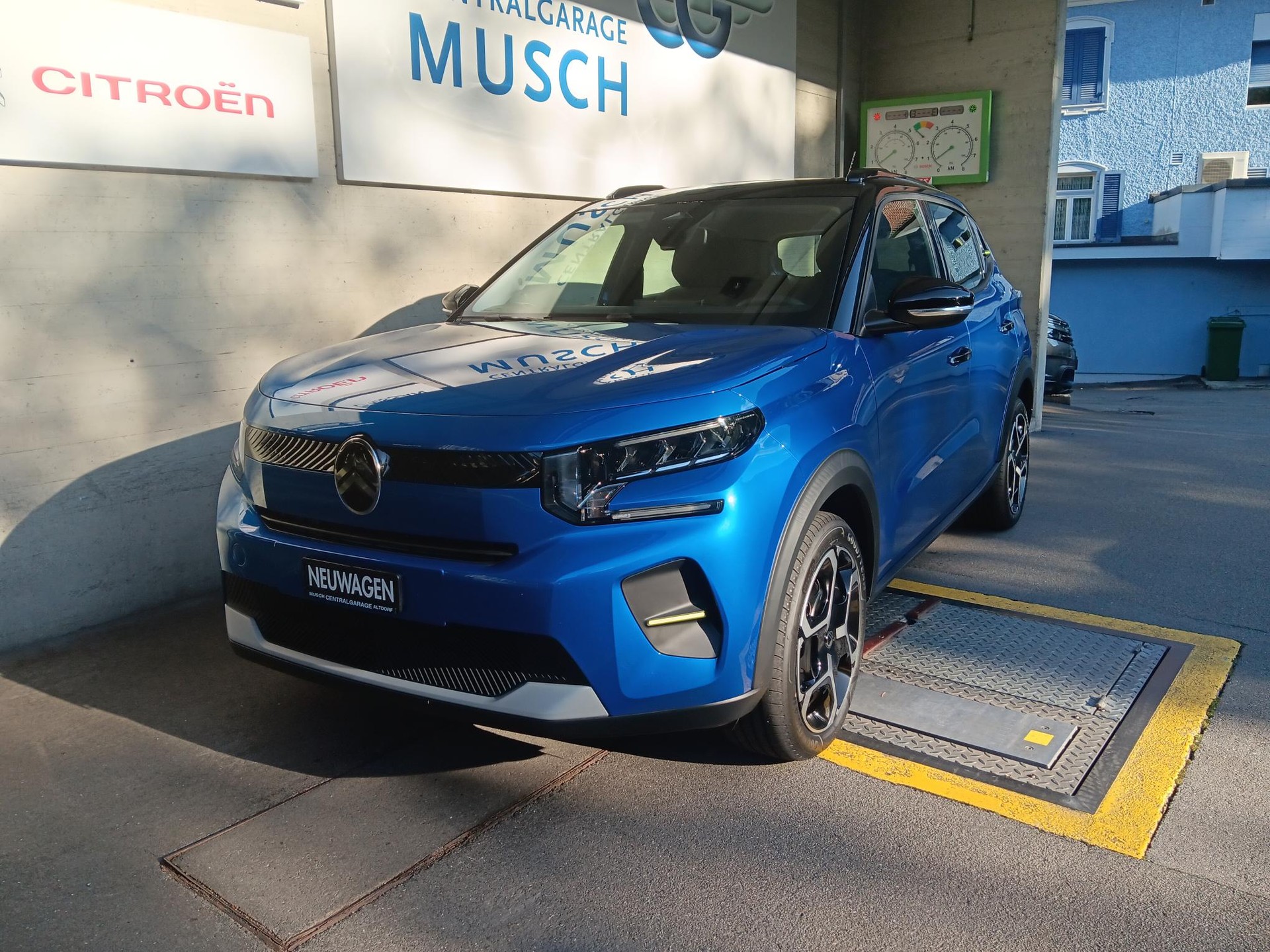 CITROEN C3 1.2i MHEV Plus DCS6-showroom-element-1