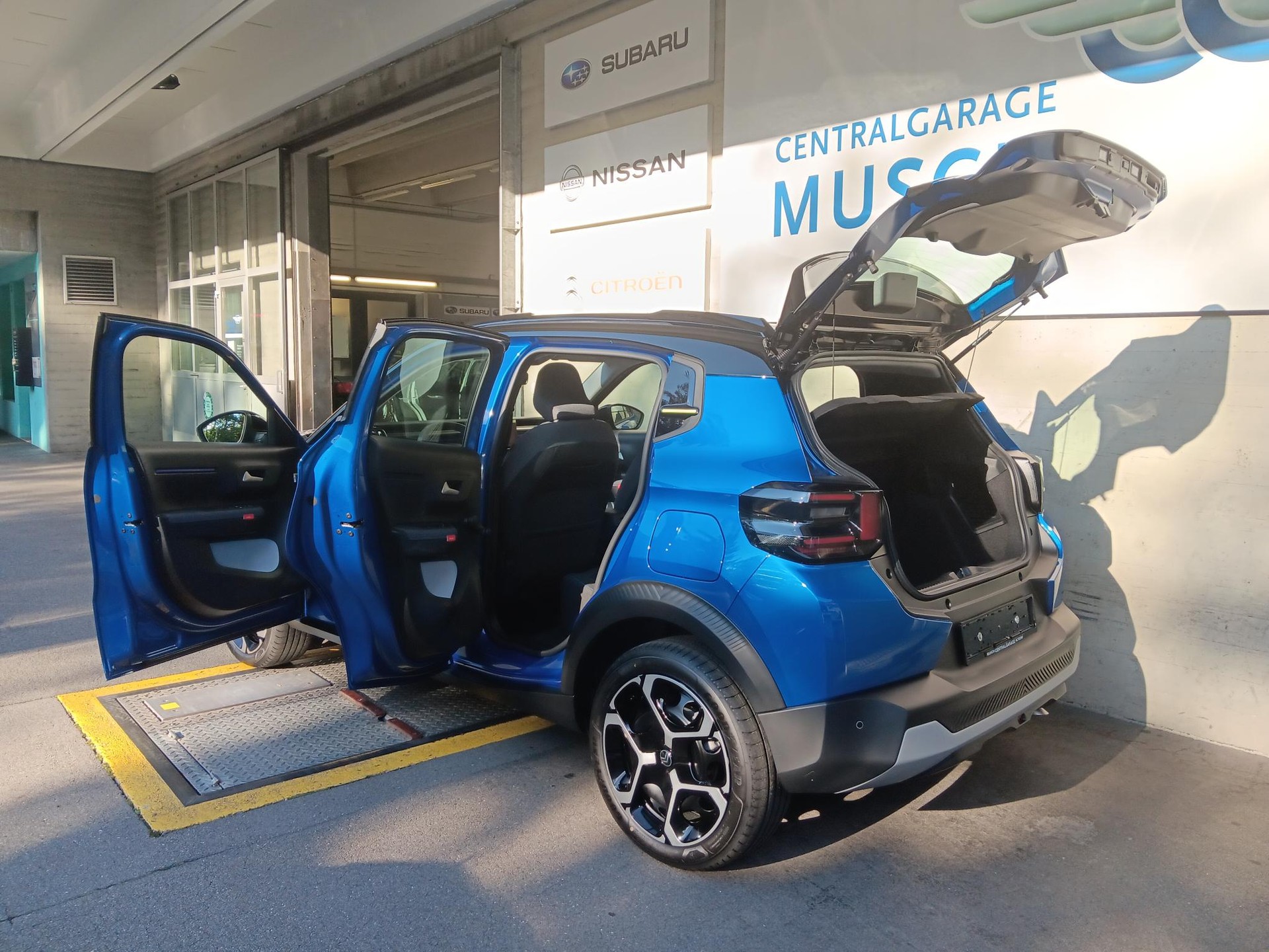 CITROEN C3 1.2i MHEV Plus DCS6-image-5