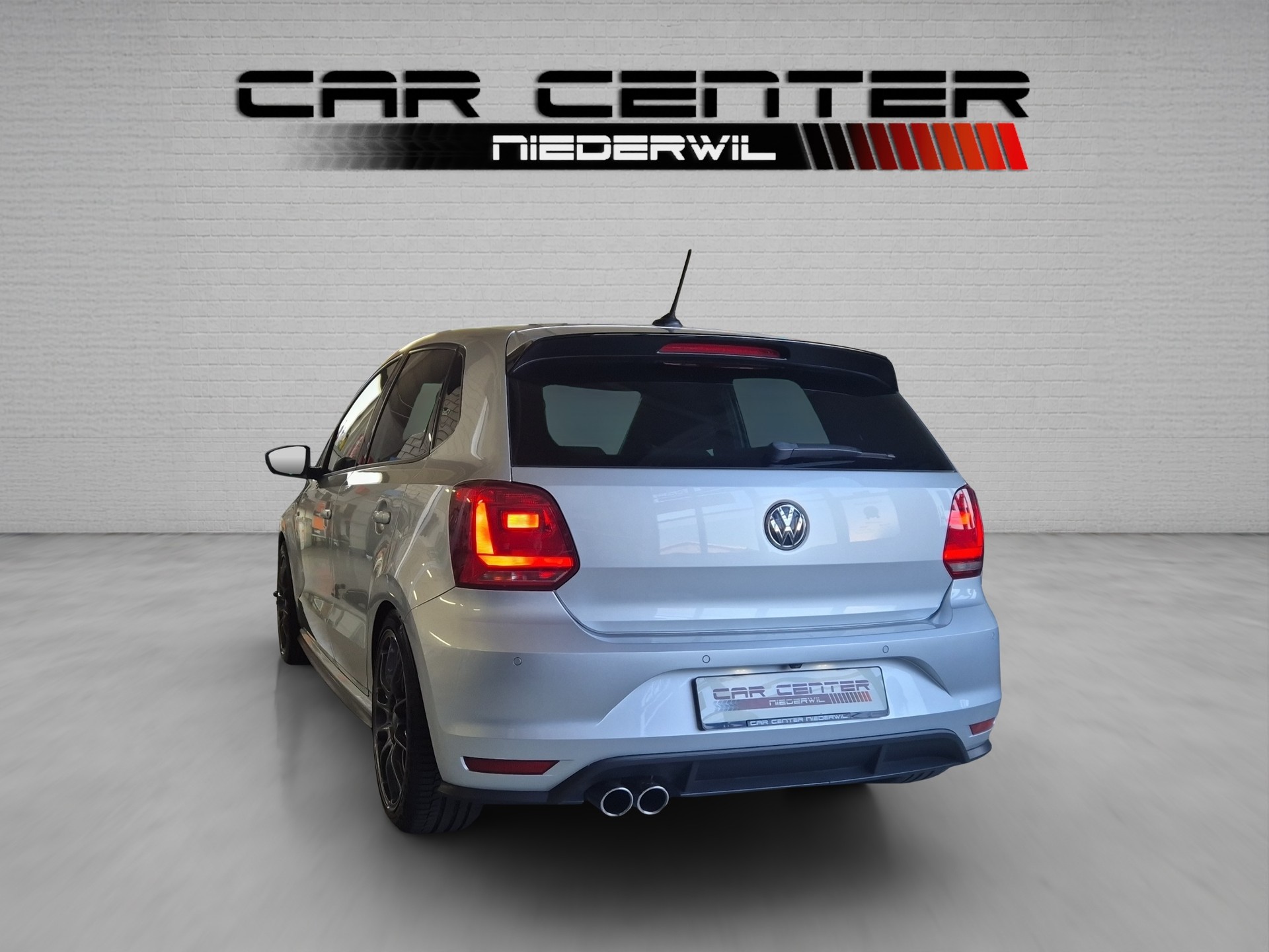 VW Polo 1.8 TSI GTI-image-6