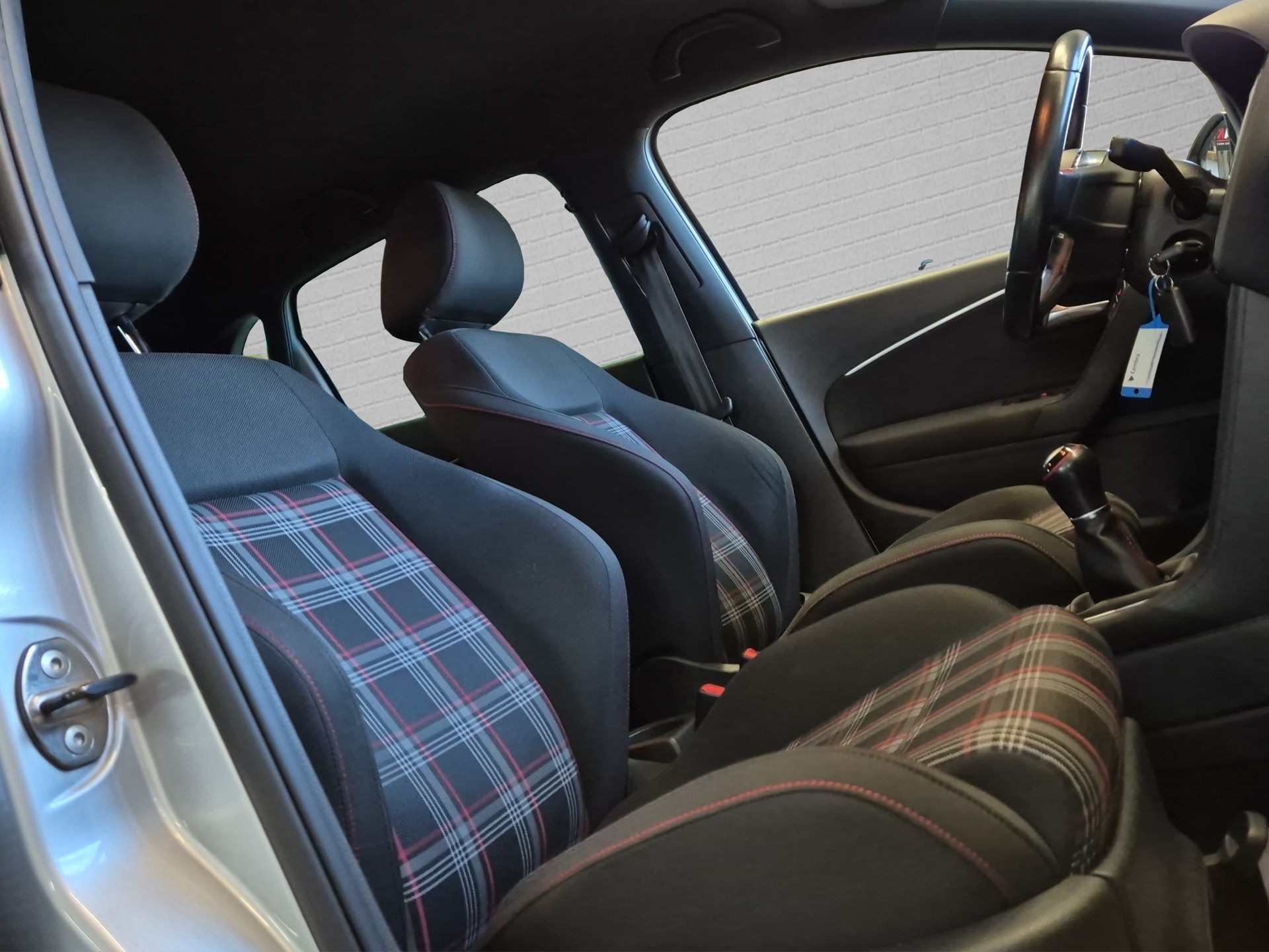 VW Polo 1.8 TSI GTI-image-21