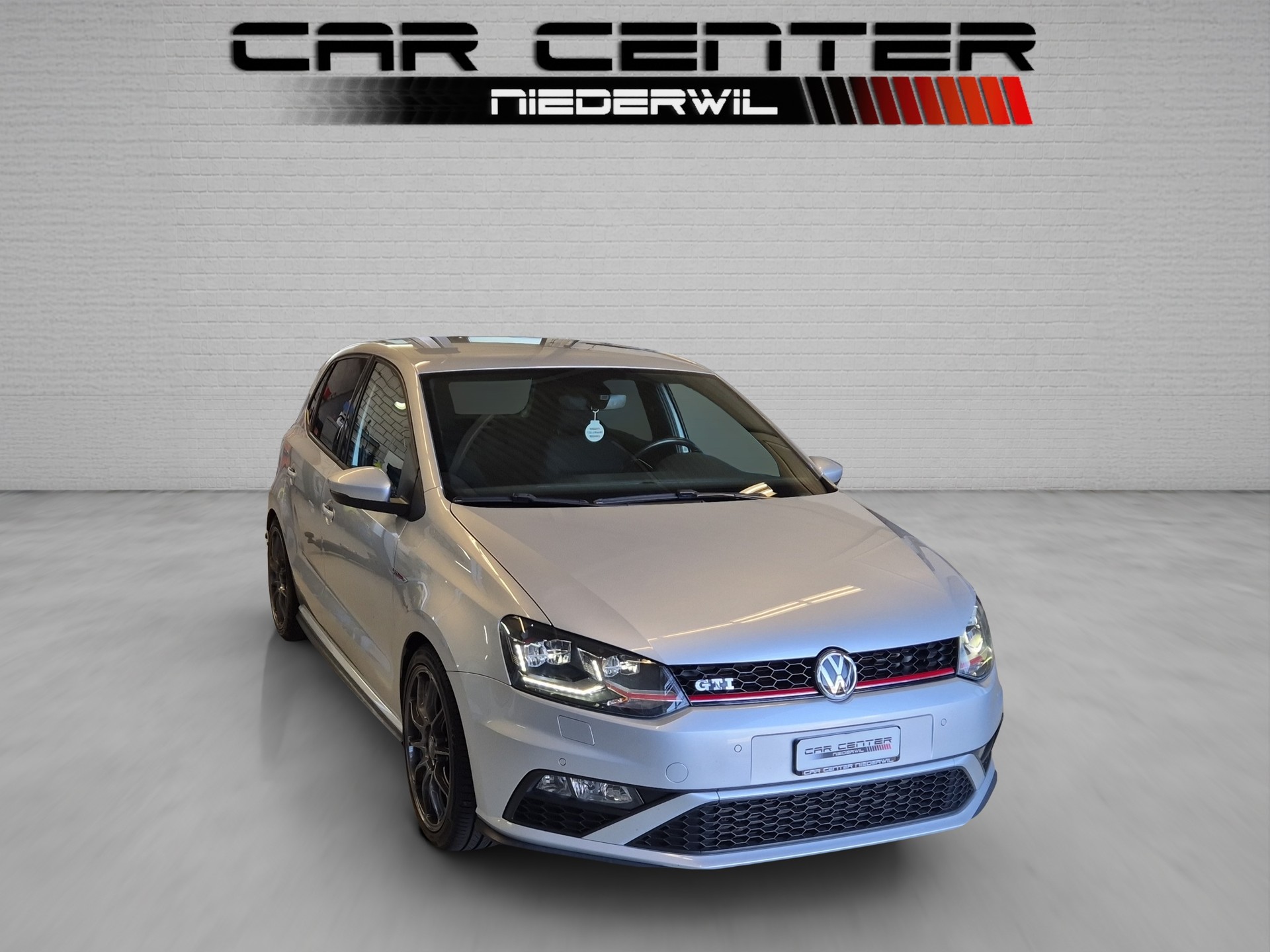 VW Polo 1.8 TSI GTI-image-14