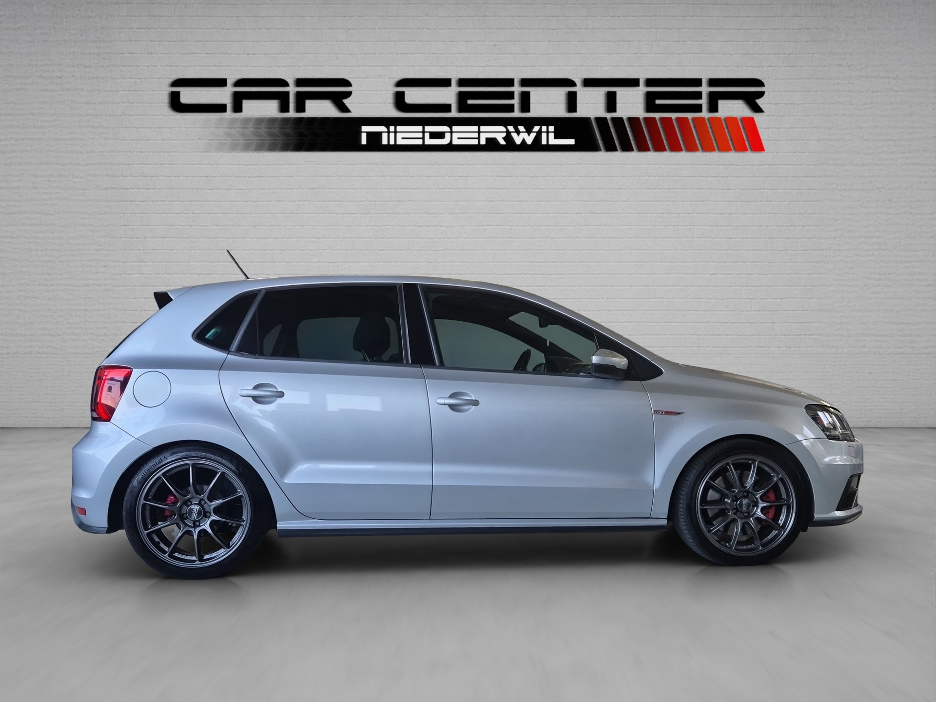 VW Polo 1.8 TSI GTI-image-10