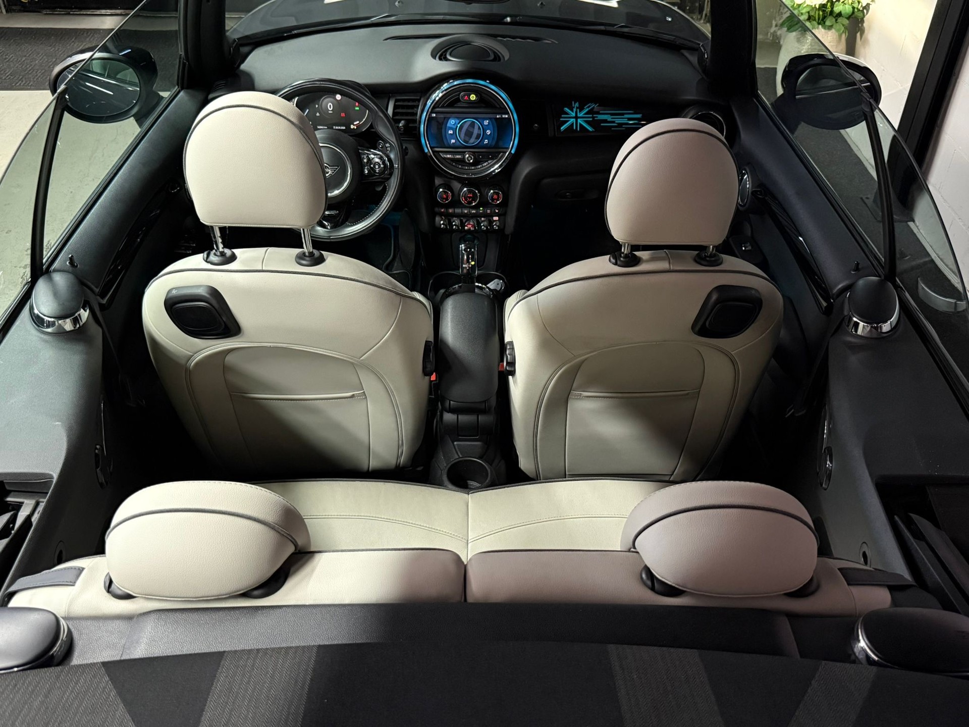 MINI Cooper S Cabriolet DKG-image-7