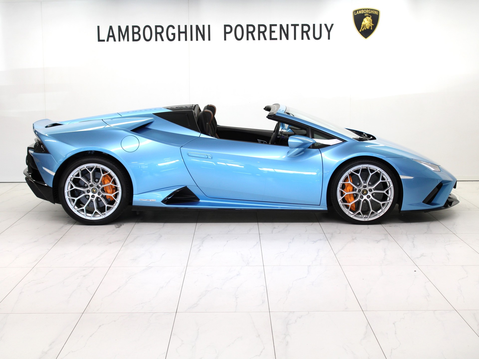 LAMBORGHINI Huracan LP610-2 Spyder RWD-image-1