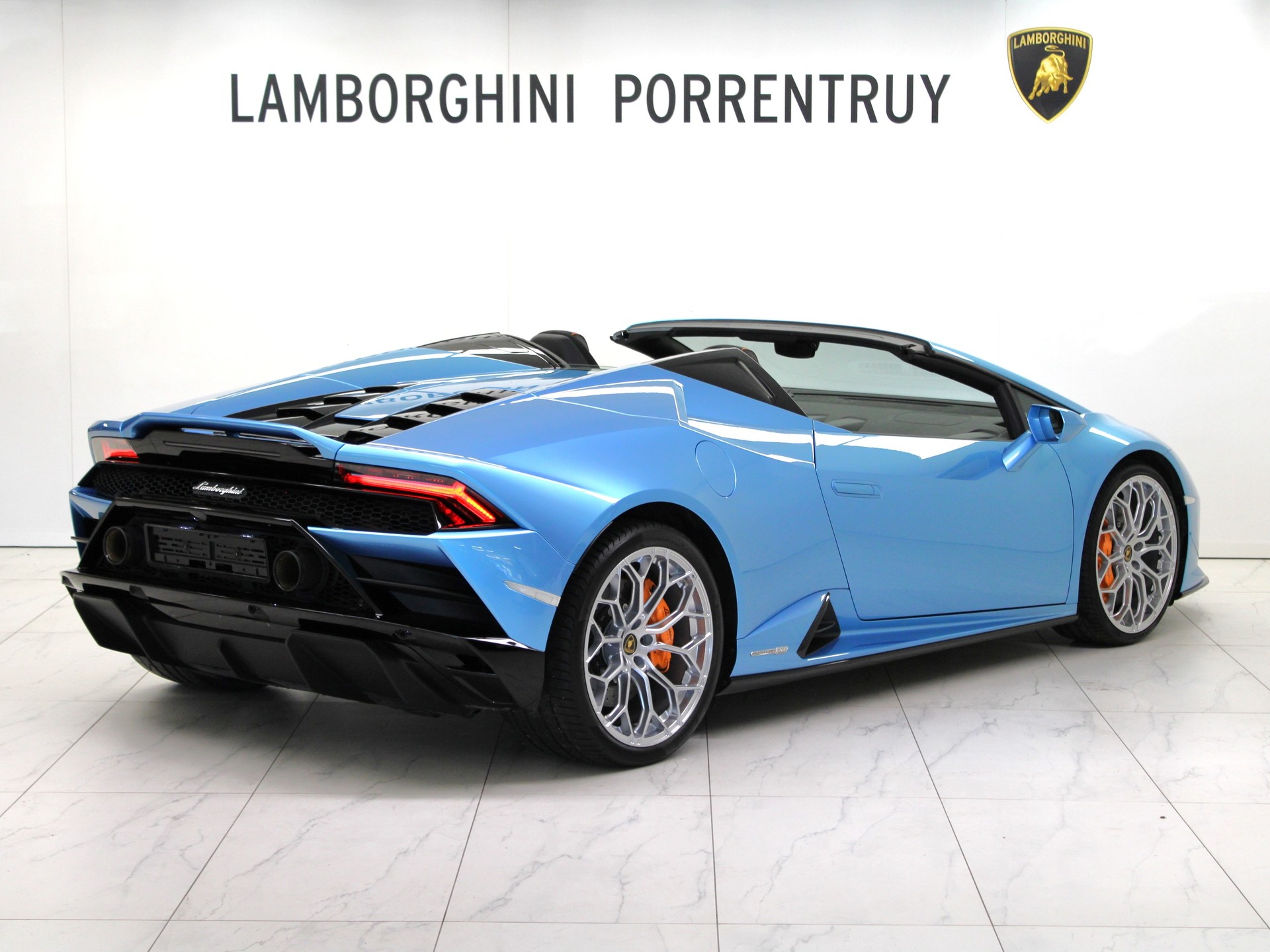 LAMBORGHINI Huracan LP610-2 Spyder RWD-image-2