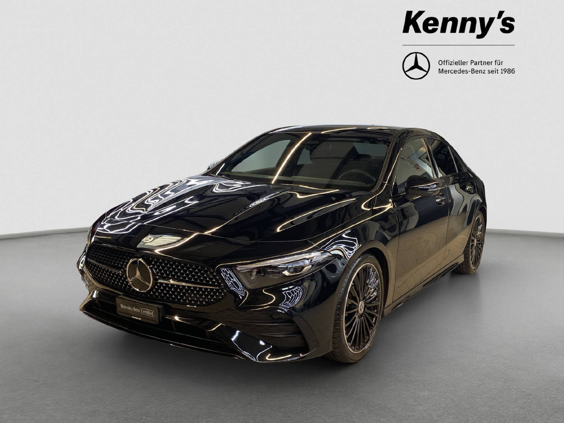 MERCEDES-BENZ A 220 AMG Line Limousine 4MATIC