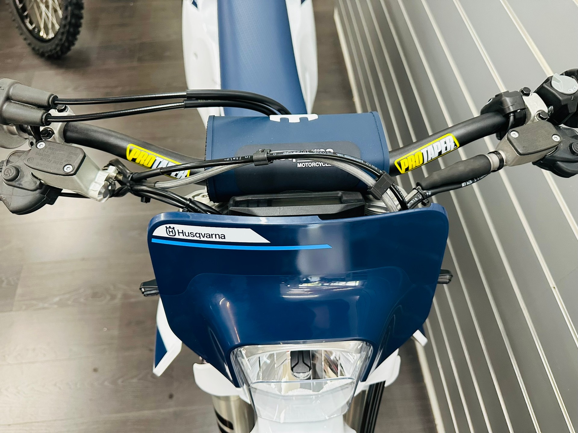 HUSQVARNA FE 501 Supermoto-image-10