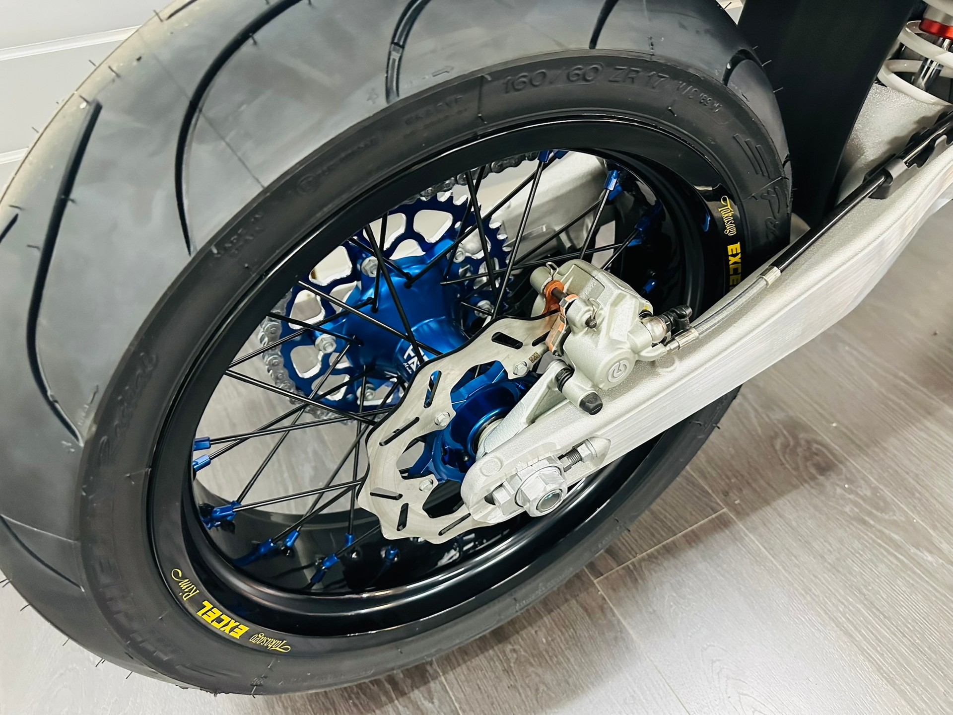 HUSQVARNA FE 501 Supermoto-image-6