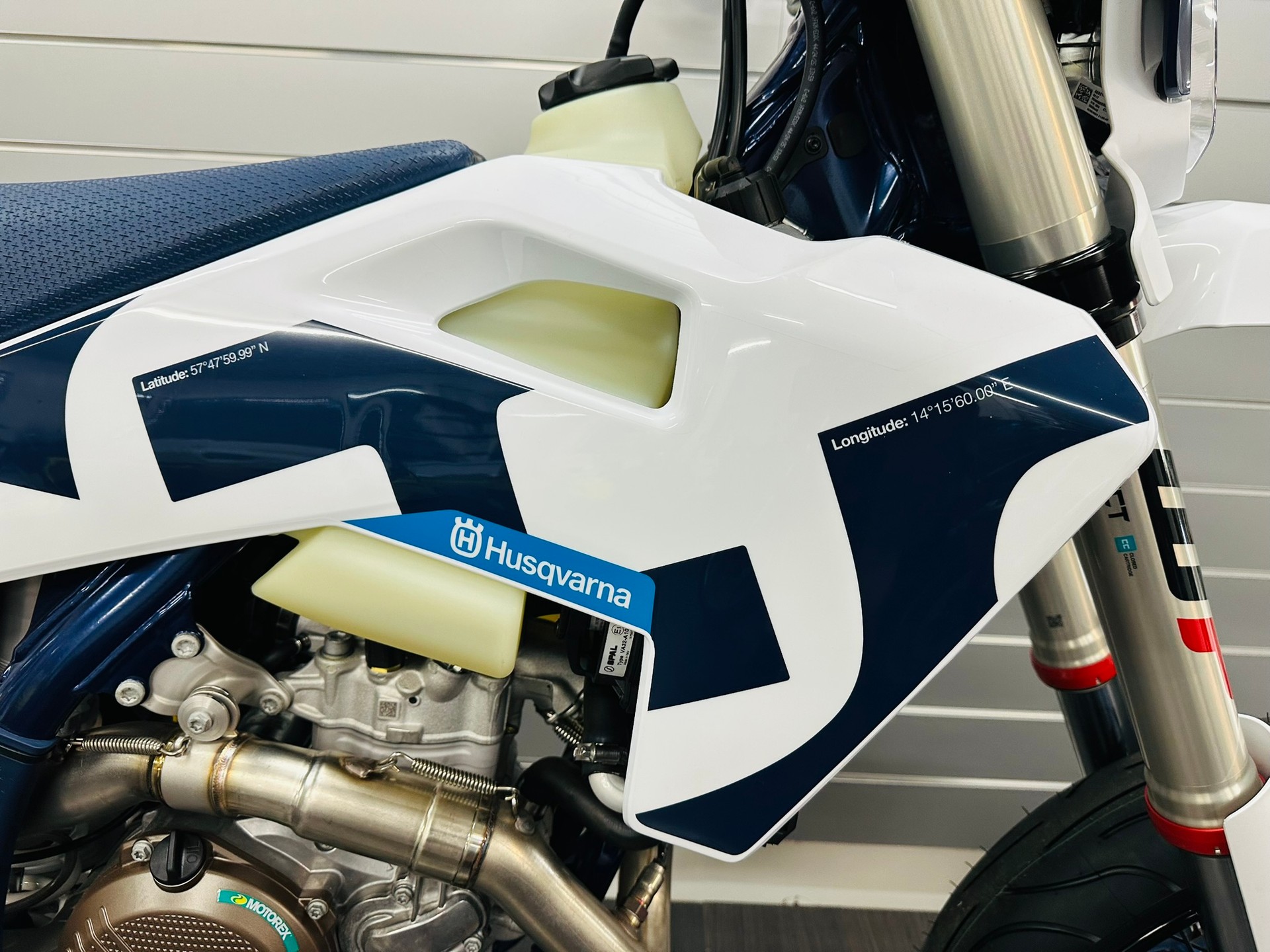 HUSQVARNA FE 501 Supermoto-image-1