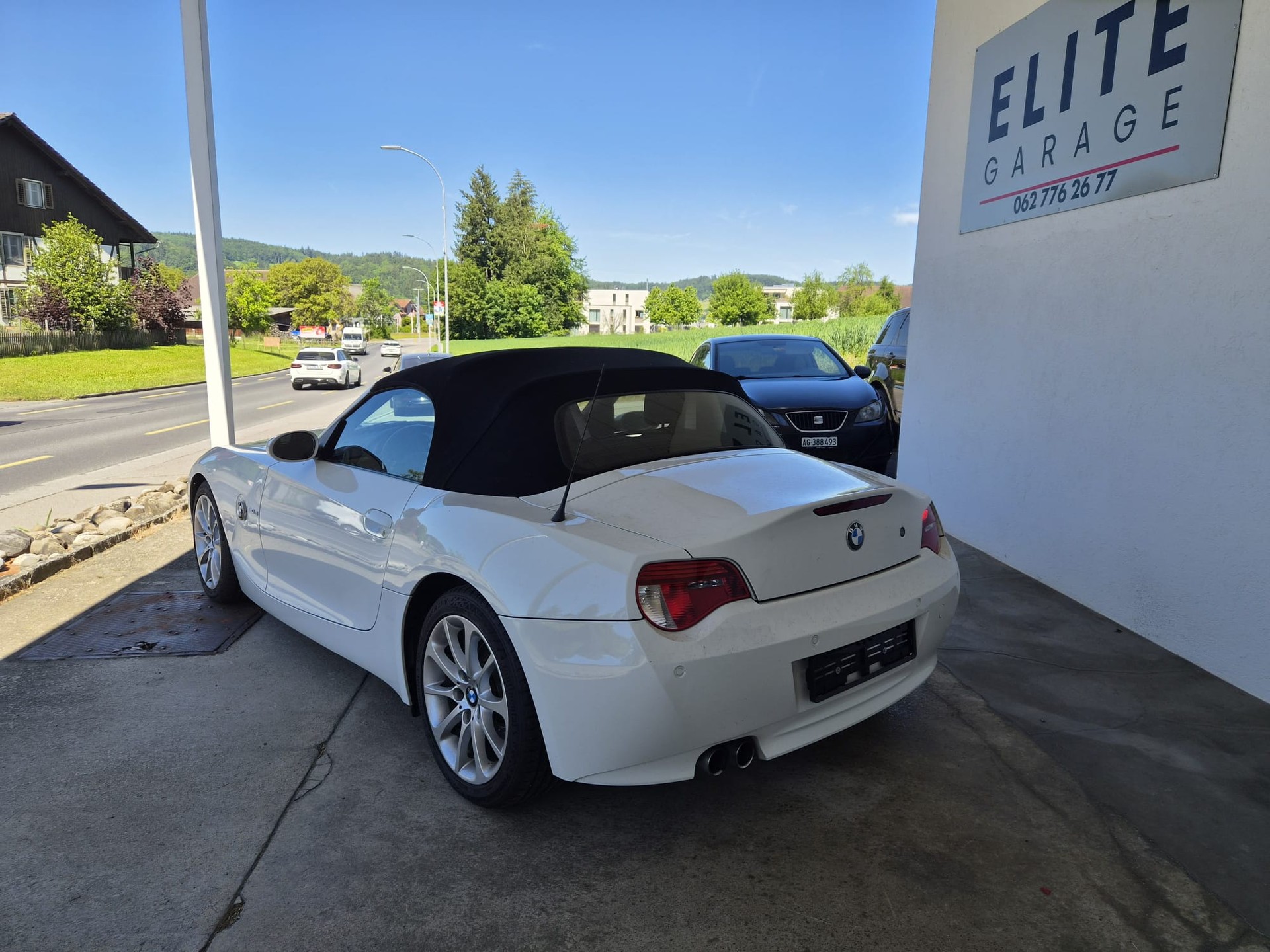 BMW Z4 3.0si Roadster-image-5