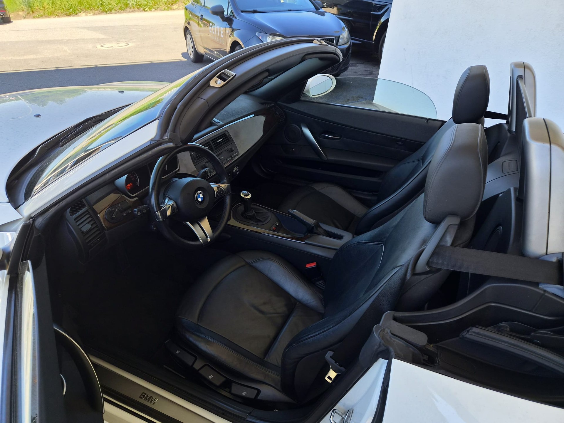 BMW Z4 3.0si Roadster-image-6