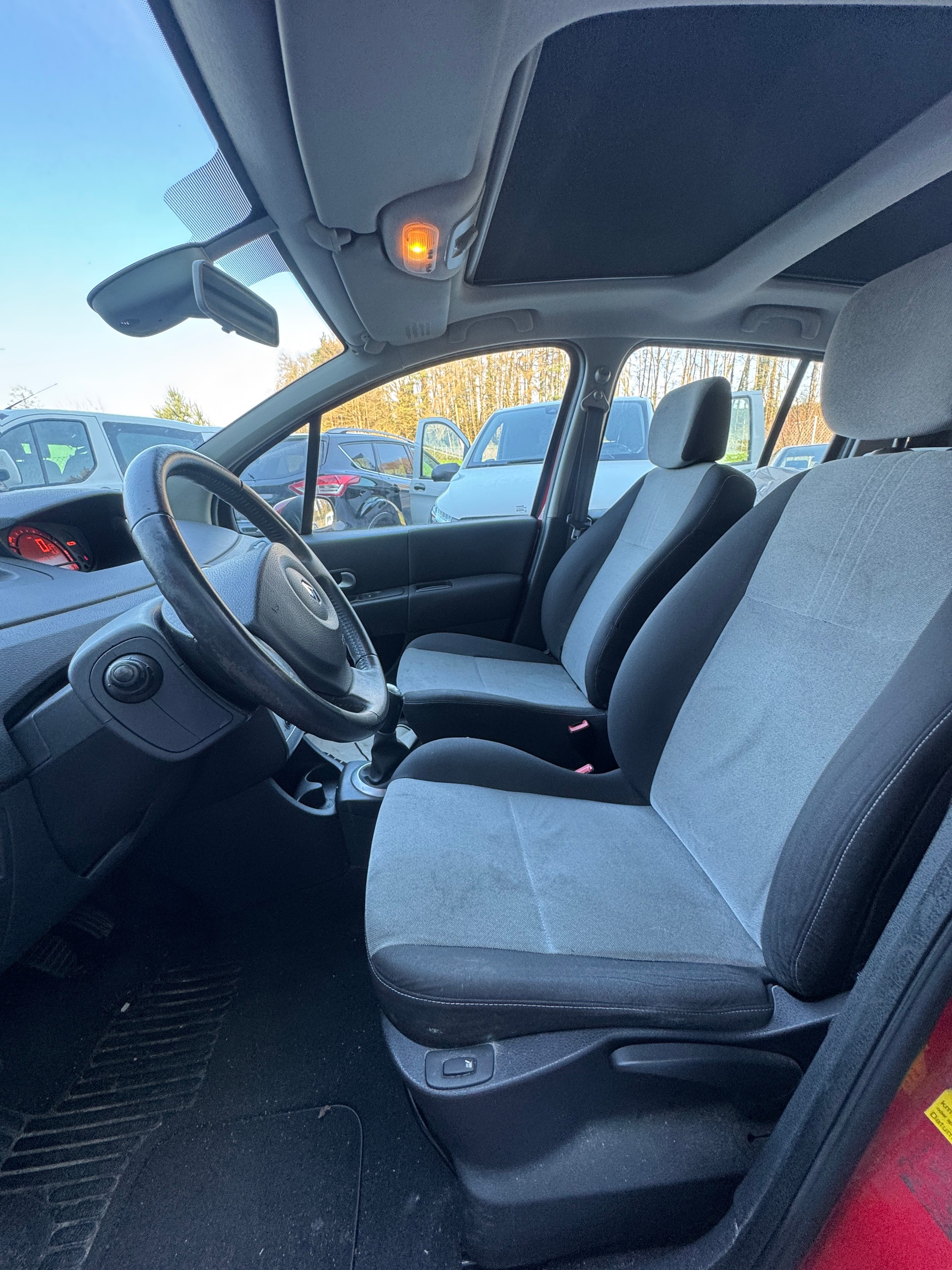 RENAULT Modus 1.6 16V Tech'Run-image-8
