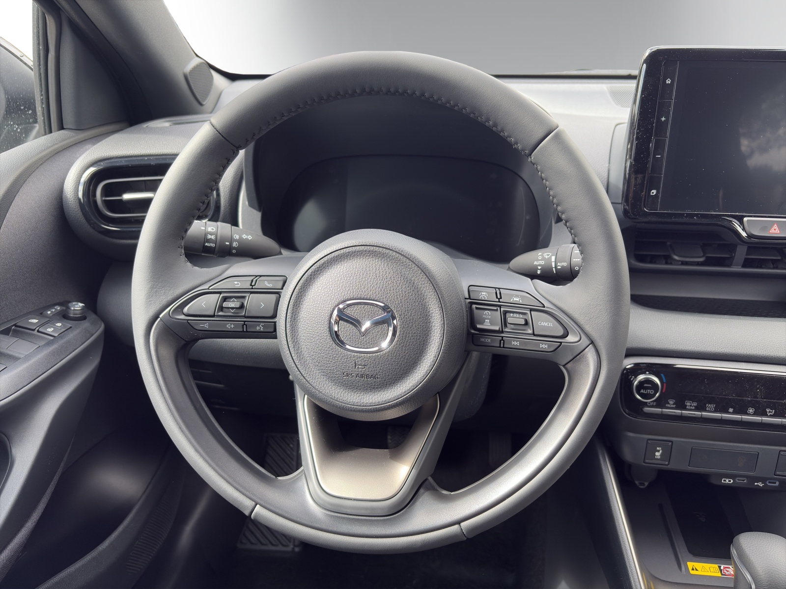 MAZDA 2 Hybrid Homura-image-10