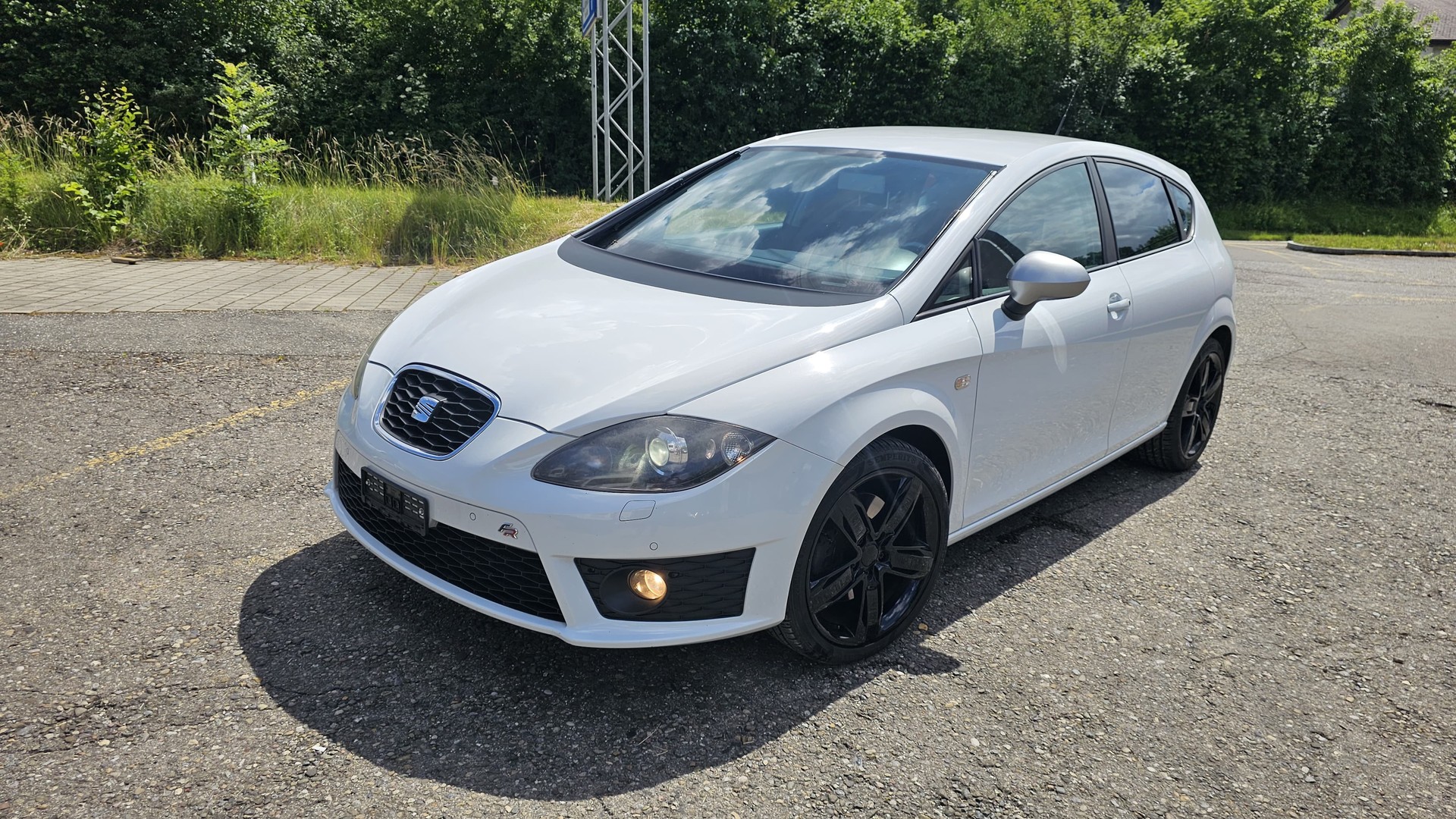 SEAT Leon 2.0 TSI FR DSG-image-3