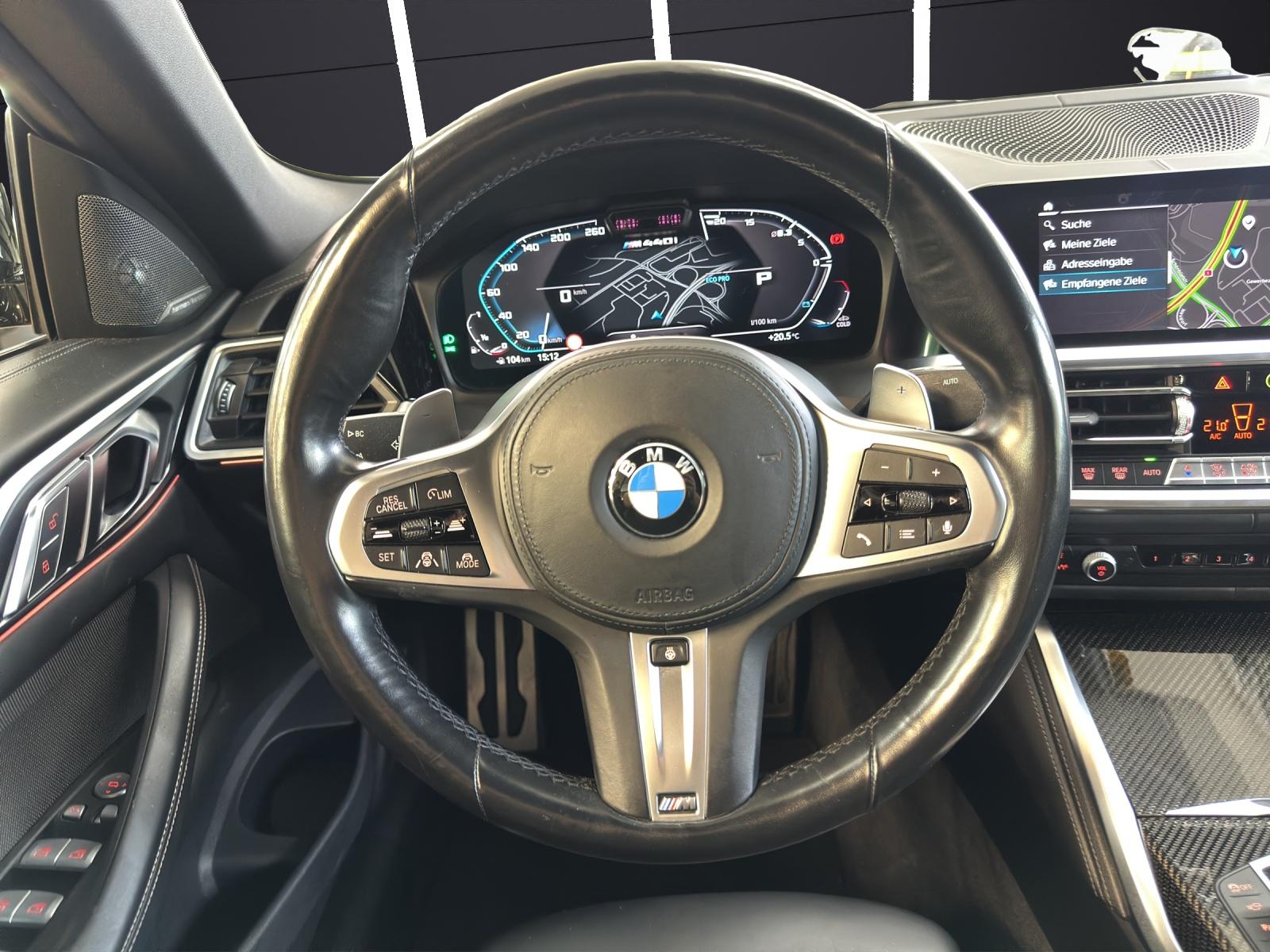BMW M440i xDrive Cabrio-image-18