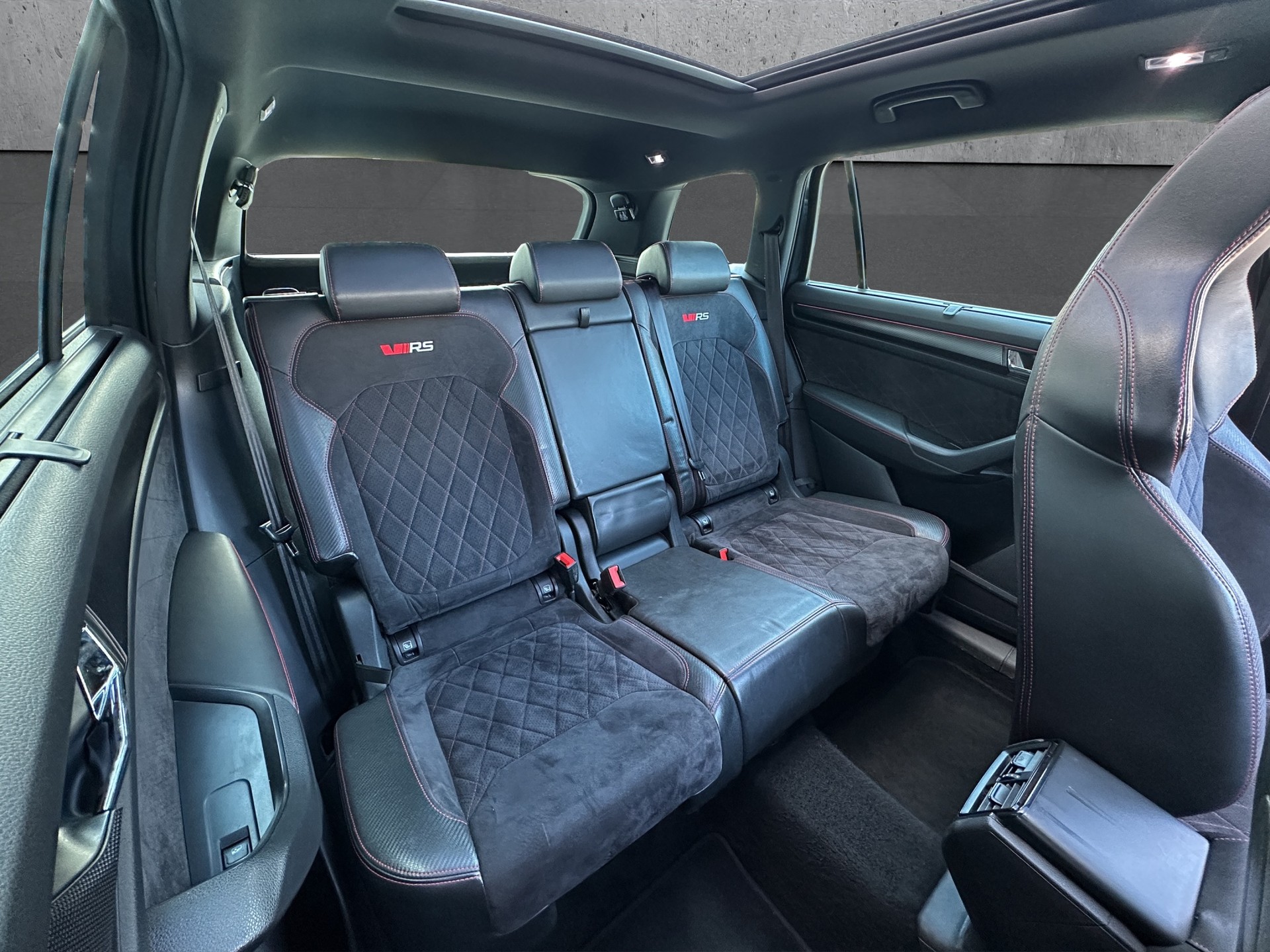 SKODA Kodiaq 2.0 TSI Dynamic-image-11
