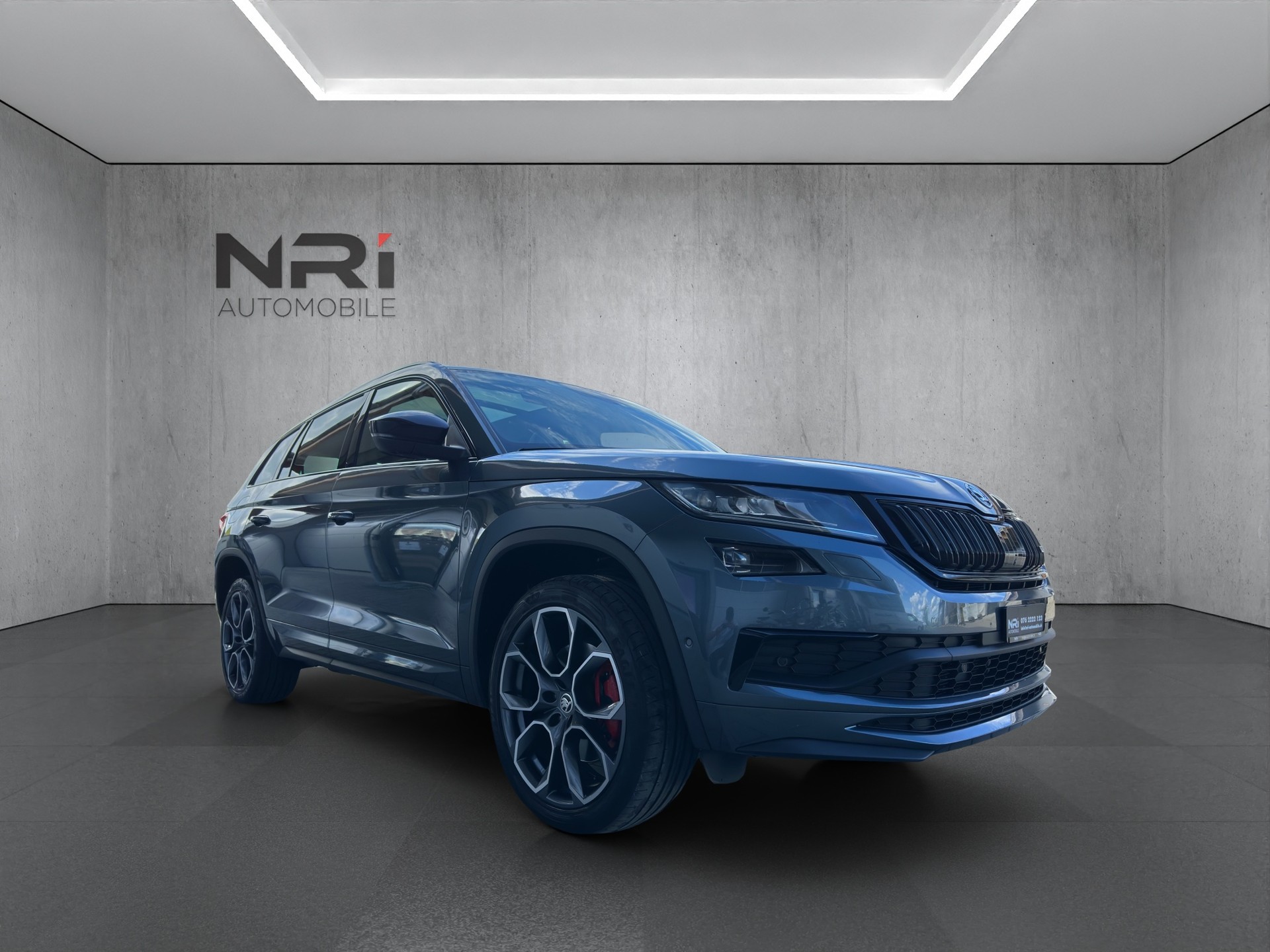 SKODA Kodiaq 2.0 TSI Dynamic-showroom-element-1