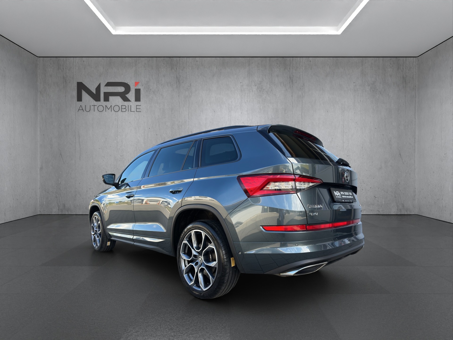 SKODA Kodiaq 2.0 TSI Dynamic-image-5