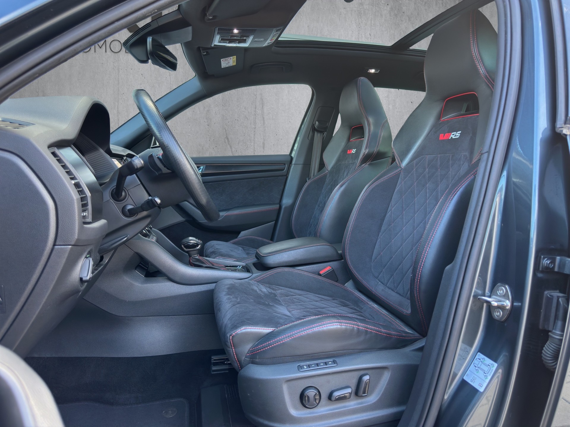 SKODA Kodiaq 2.0 TSI Dynamic-image-9