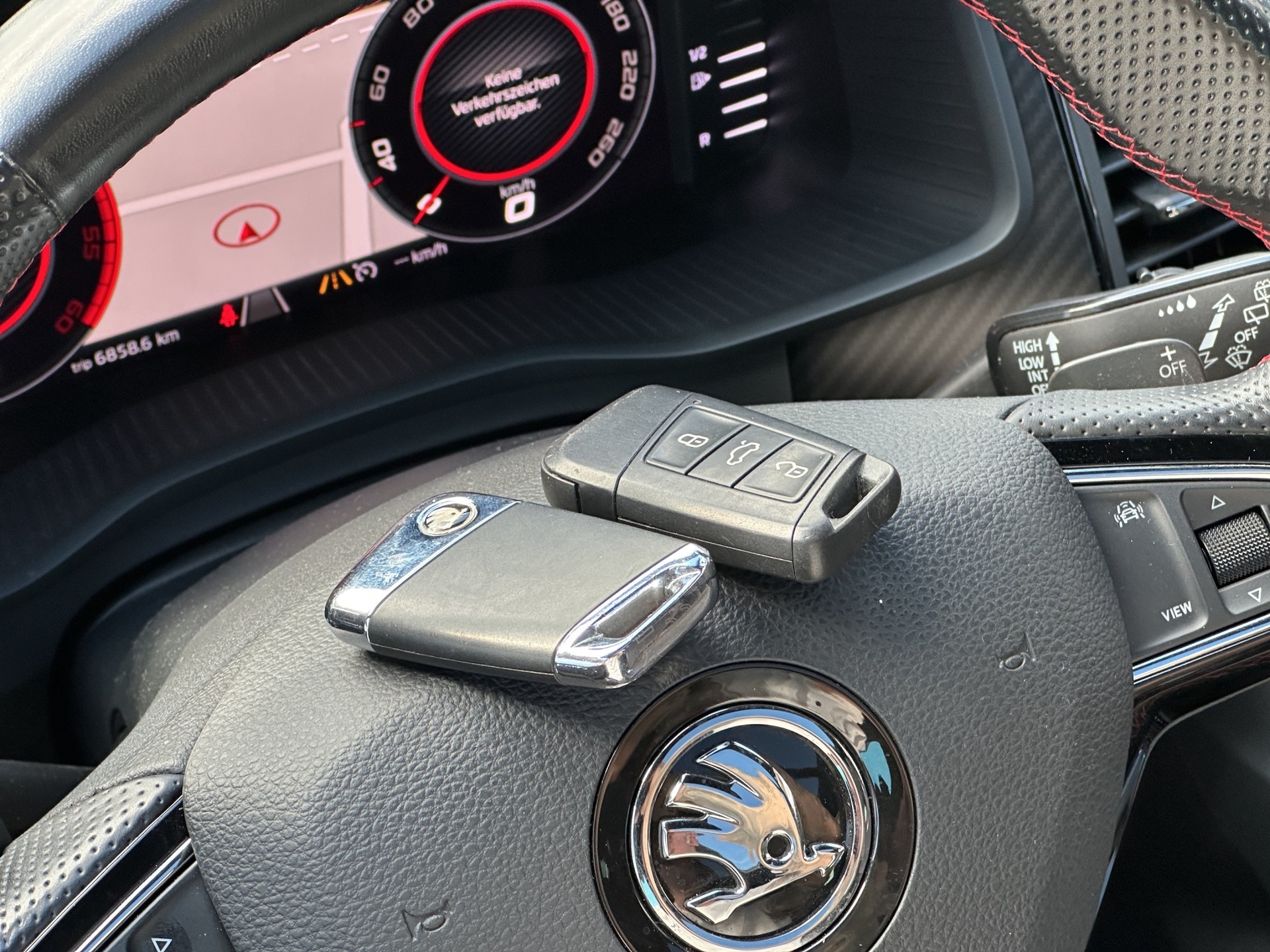 SKODA Kodiaq 2.0 TSI Dynamic-image-17
