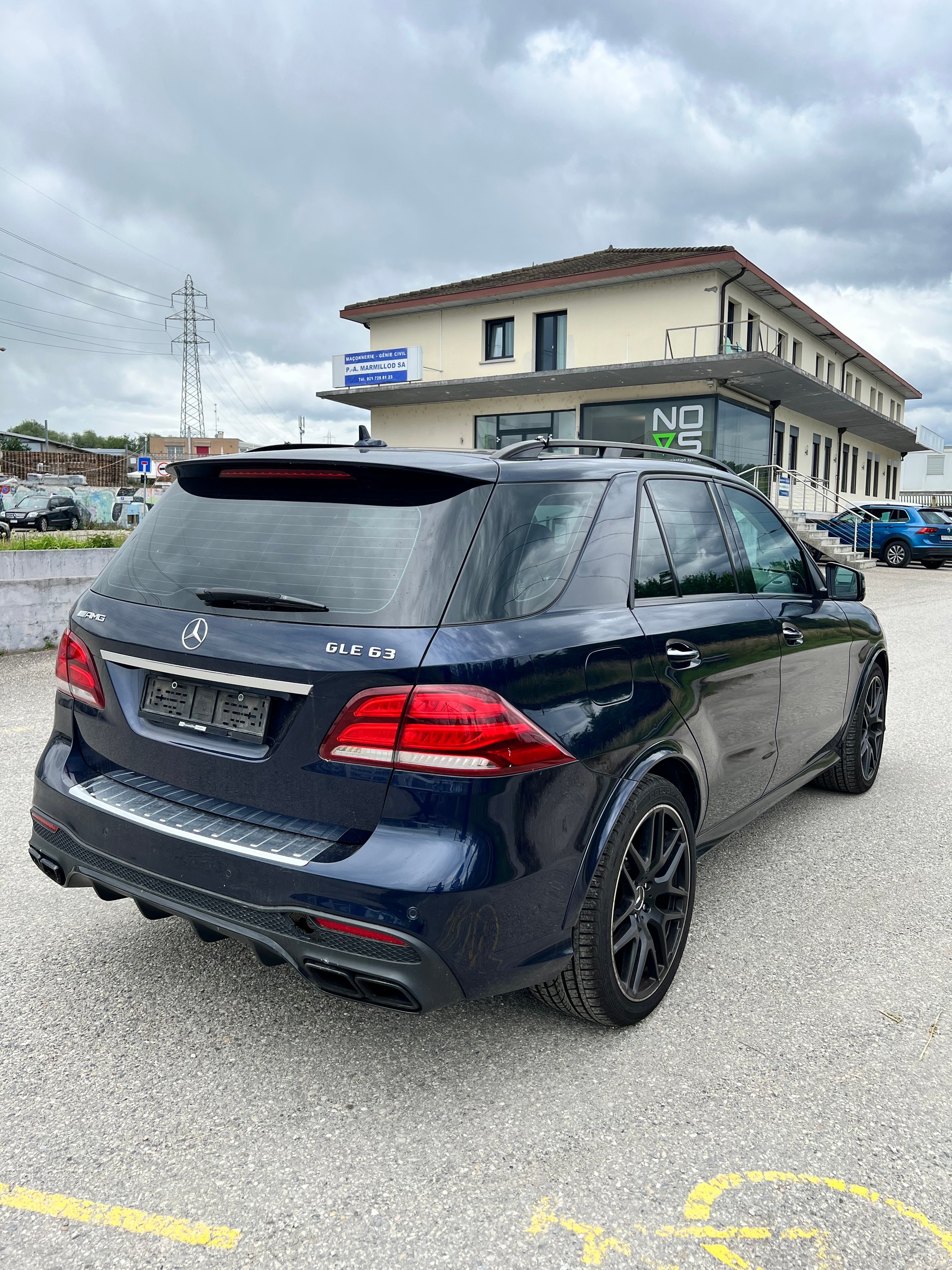 MERCEDES-BENZ GLE 63 AMG 4Matic Speedshift Plus 7G-Tronic-image-3